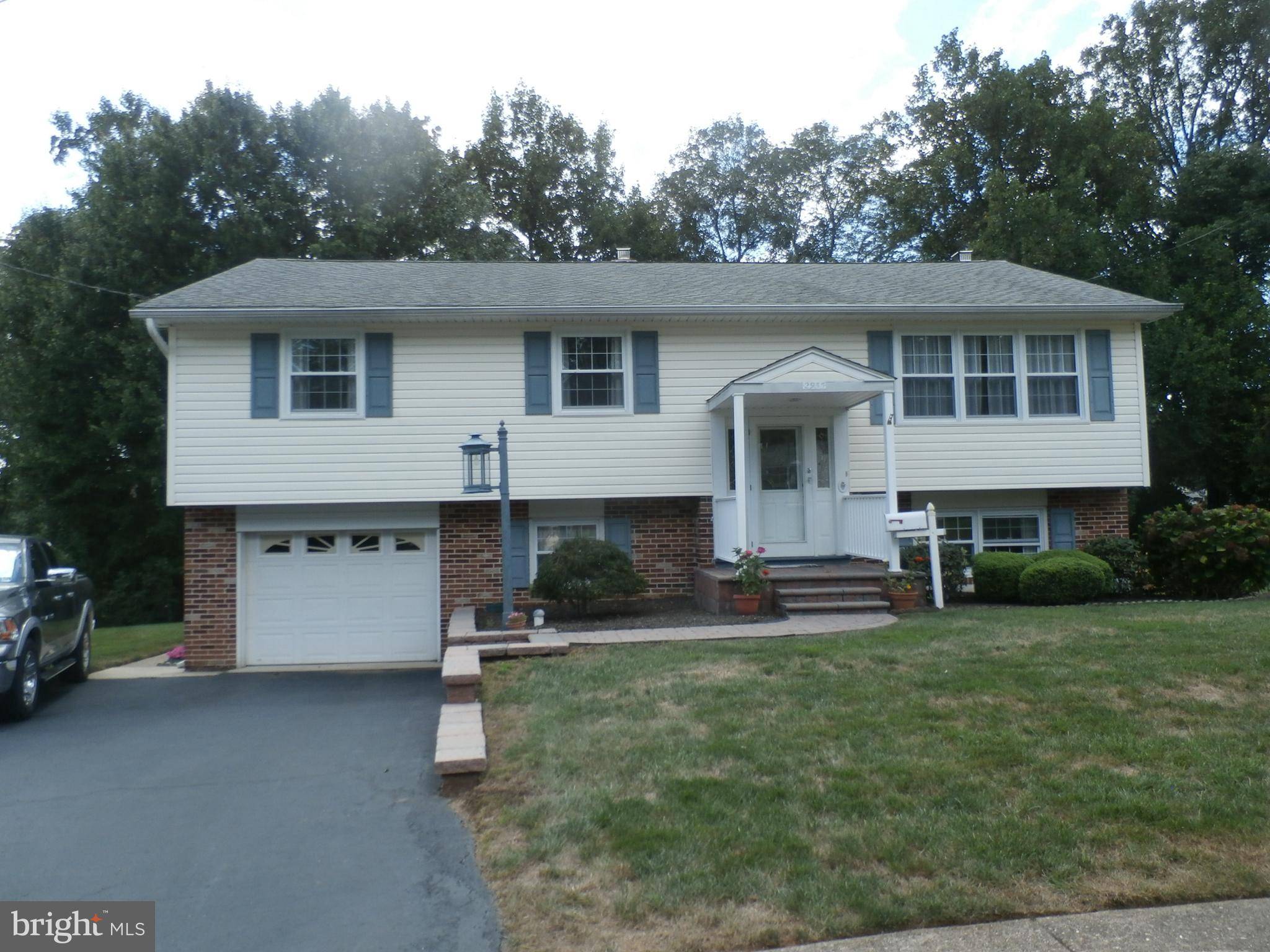 Aston, PA 19014,2935 SUMMIT CIR