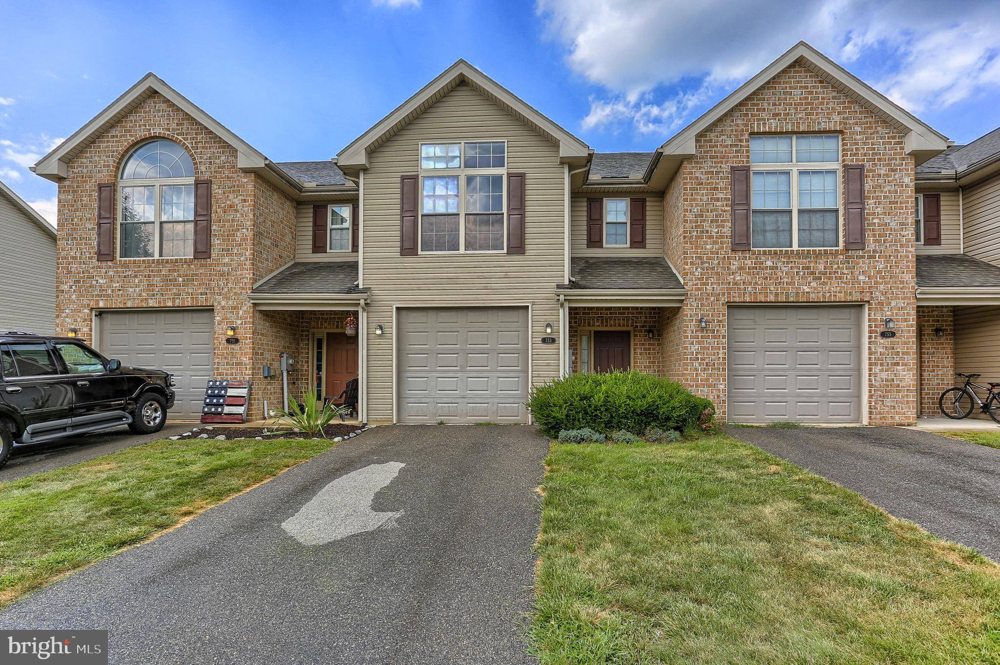 Chambersburg, PA 17201,753 BASSETT DR