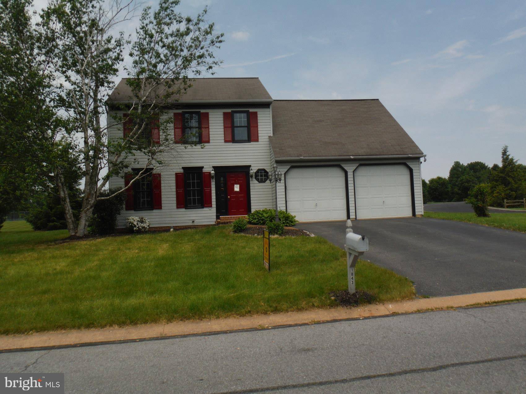 Lancaster, PA 17602,1843 KRYSTLE DR