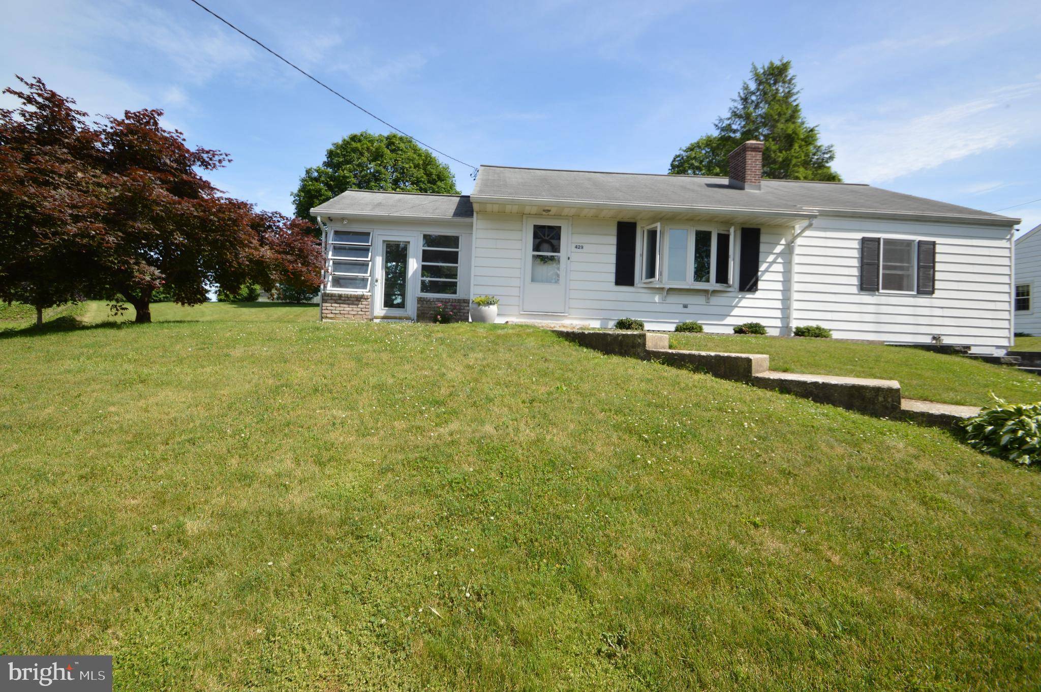 Manheim, PA 17545,429 ORCHARD LN