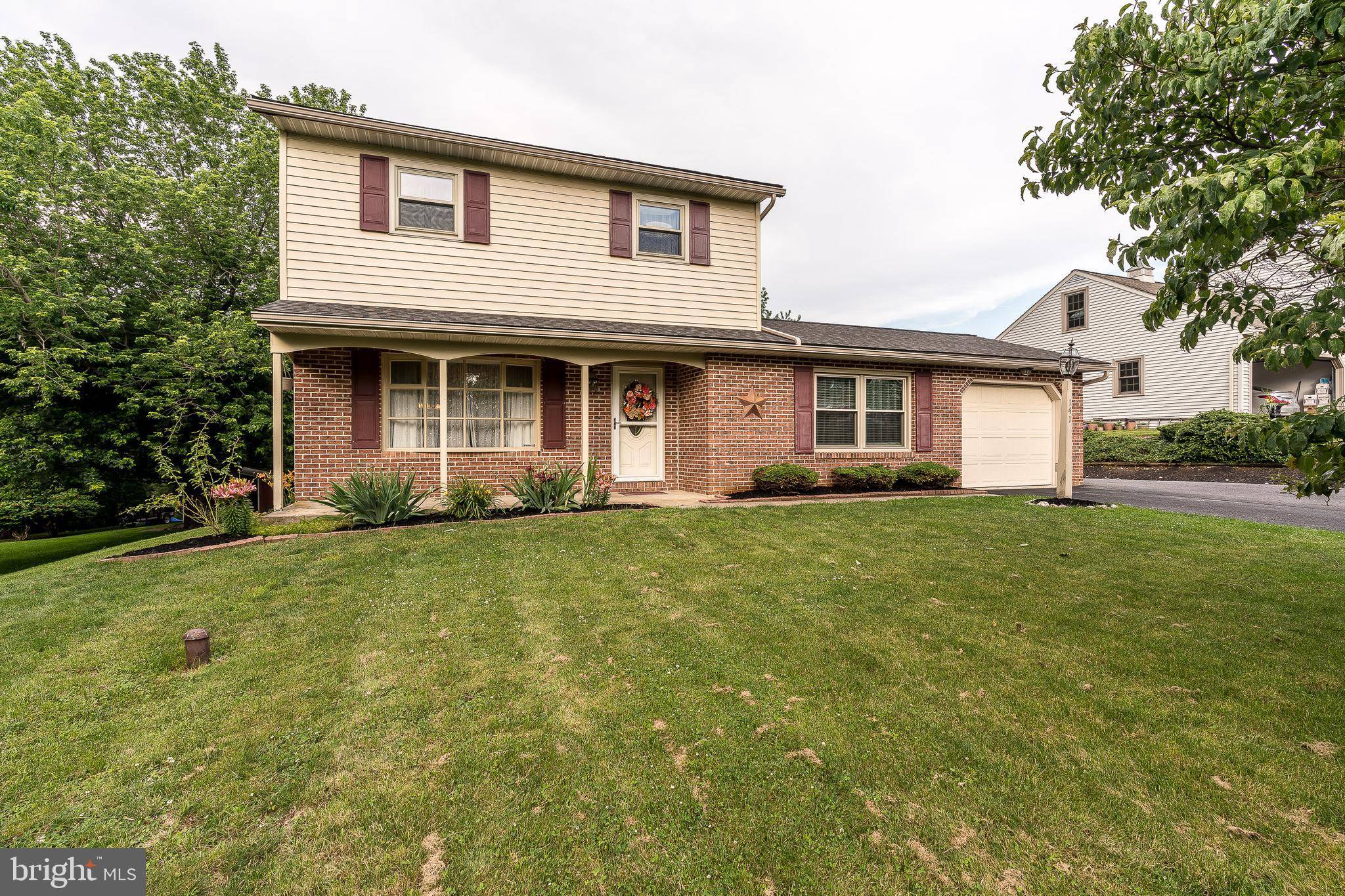 Lancaster, PA 17602,141 LONGFELLOW DR