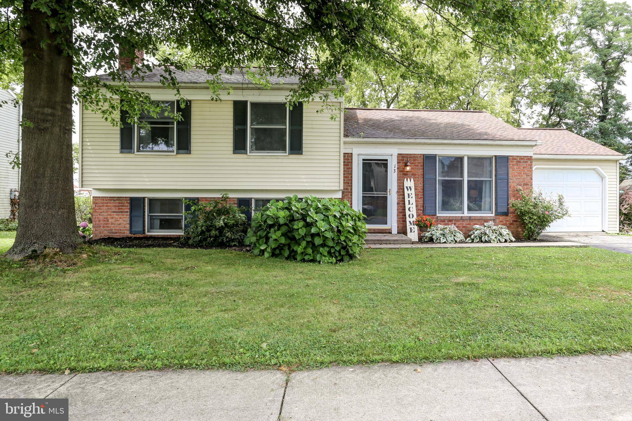 Marietta, PA 17547,13 ROSEWOOD LN