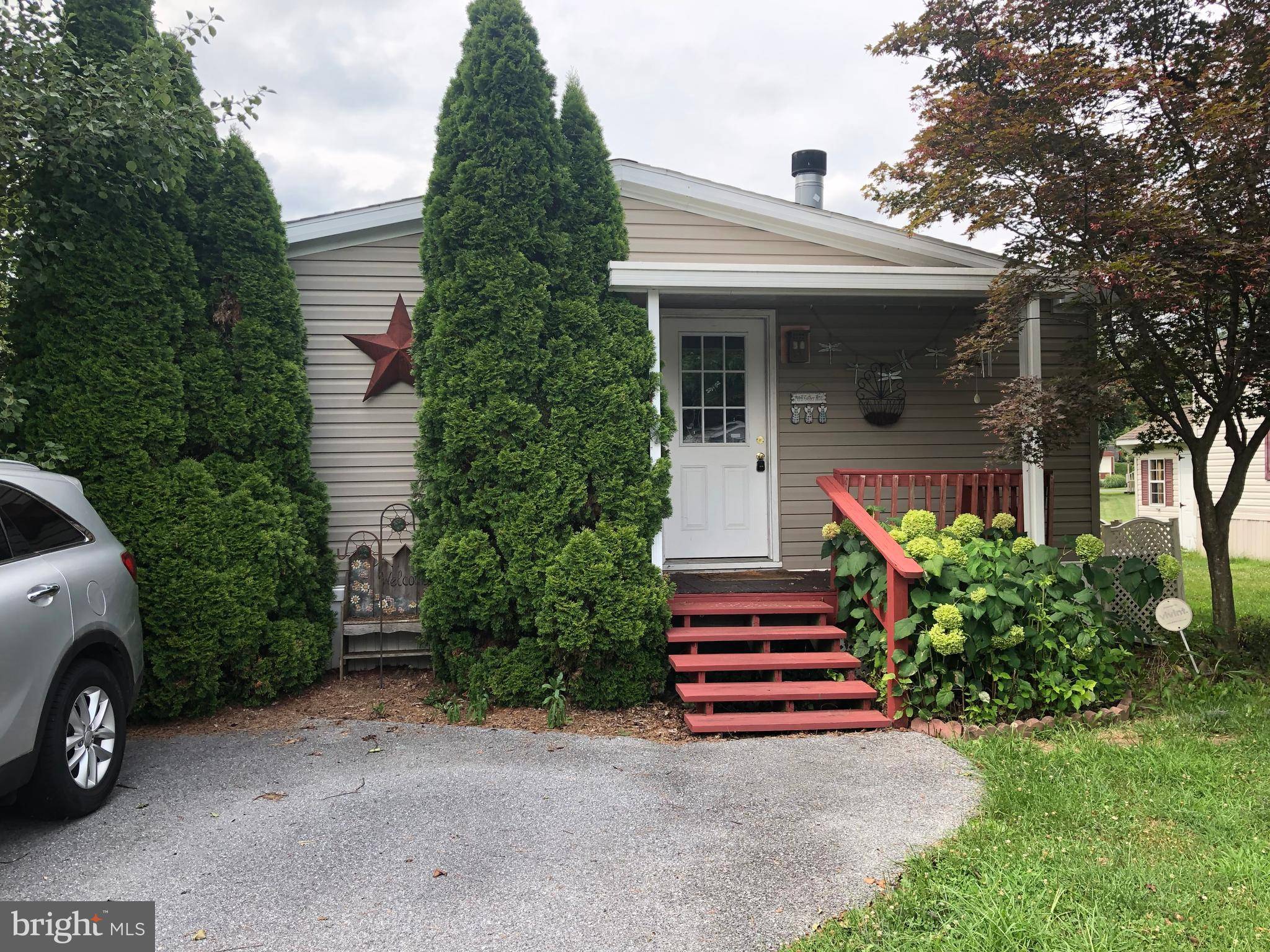 Lancaster, PA 17601,813 GAIL PL