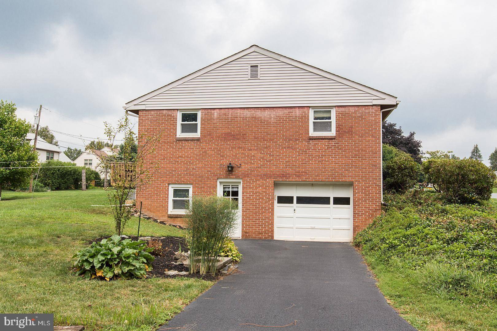 Lancaster, PA 17601,2665 SUTTON PL