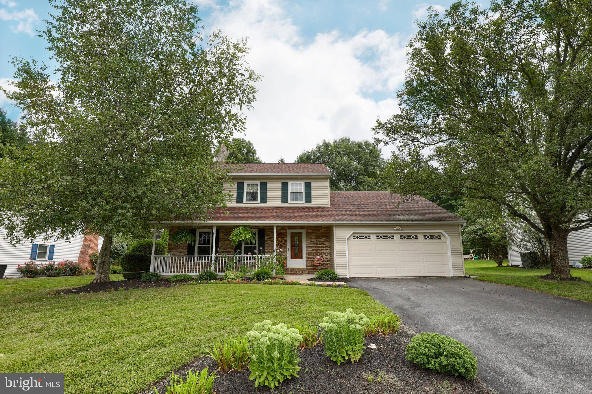 Lancaster, PA 17601,977 PINETREE WAY