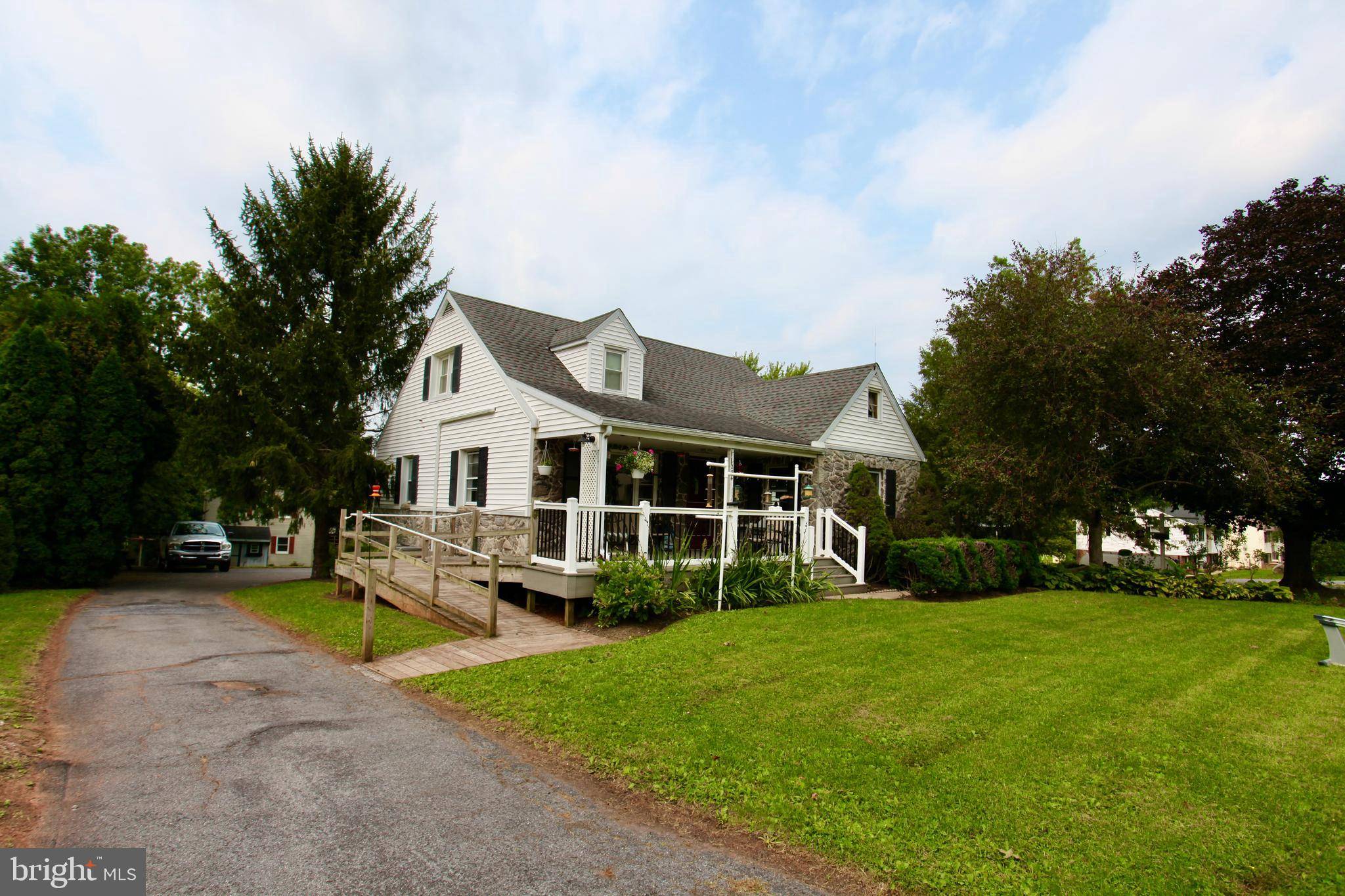 East Earl, PA 17519,234 PLEASANT VALLEY RD