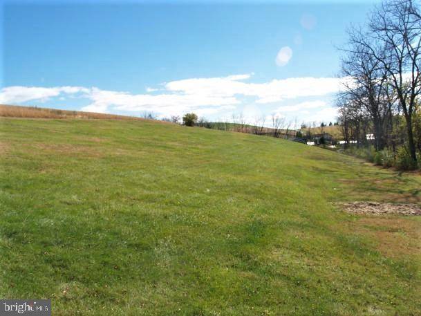 Coplay, PA 18037,4661 HILLSIDE - LOT 2 RD