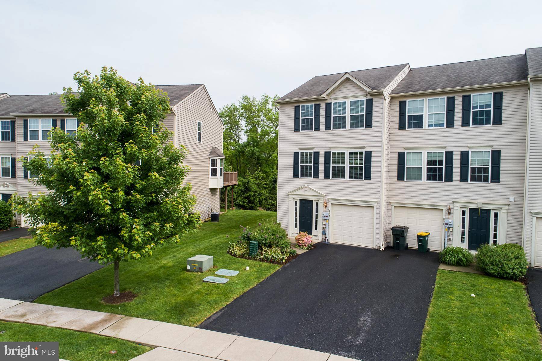 Breinigsville, PA 18031,1088 SPARROW WAY #26