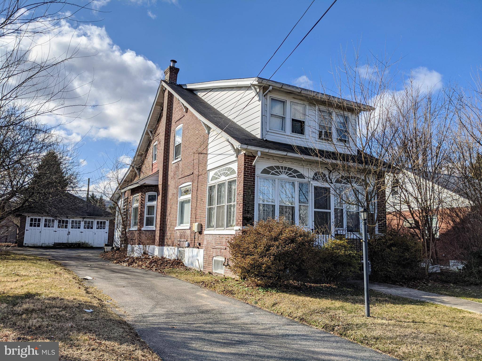 Allentown, PA 18103,142 W BROOKDALE