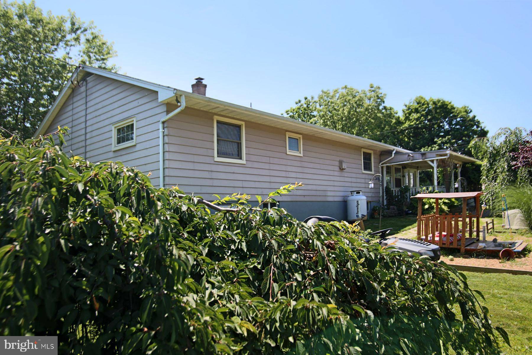 Lebanon, PA 17042,15 ALDEN LN