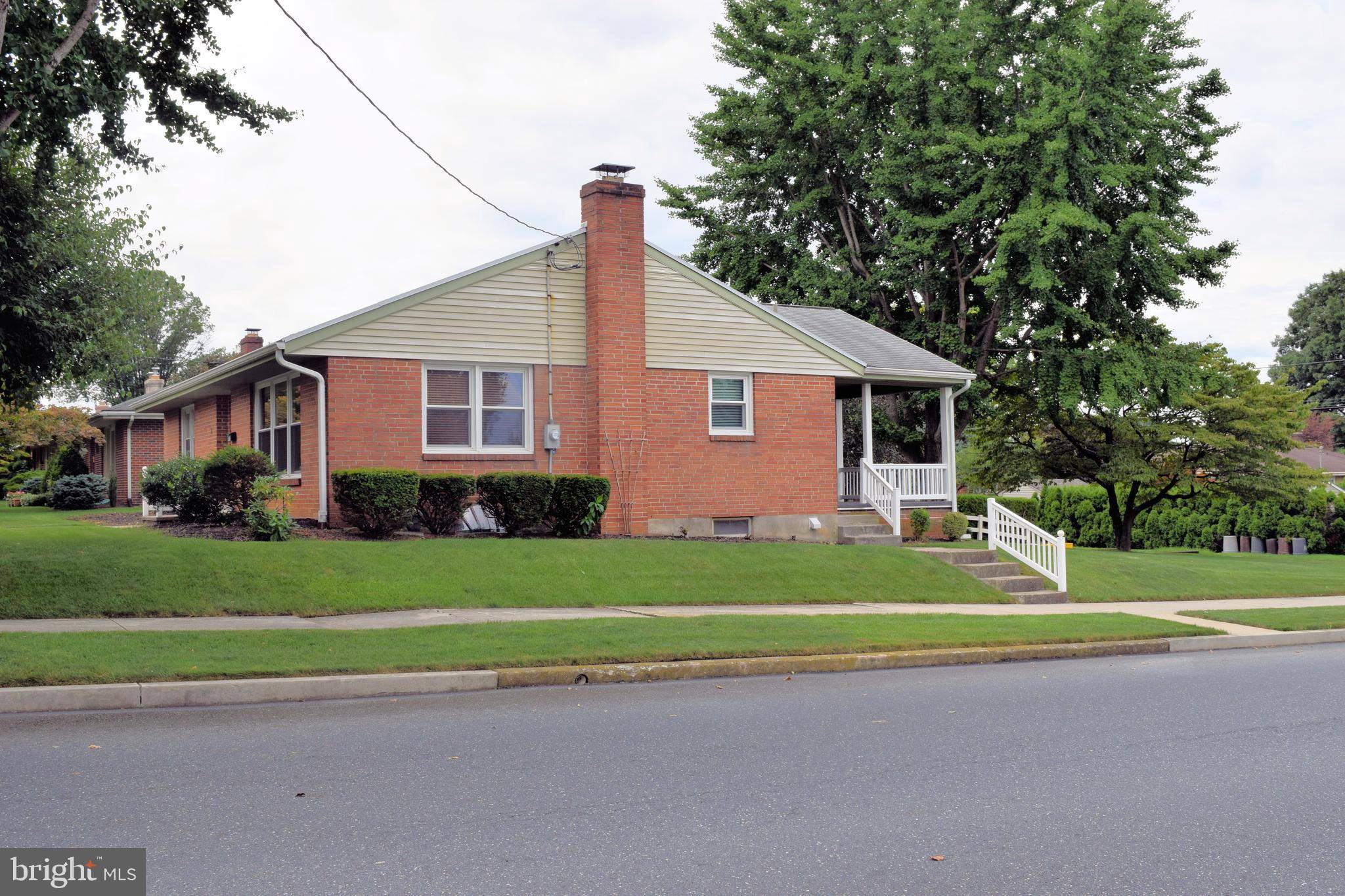 Palmyra, PA 17078,847 E MAPLE ST