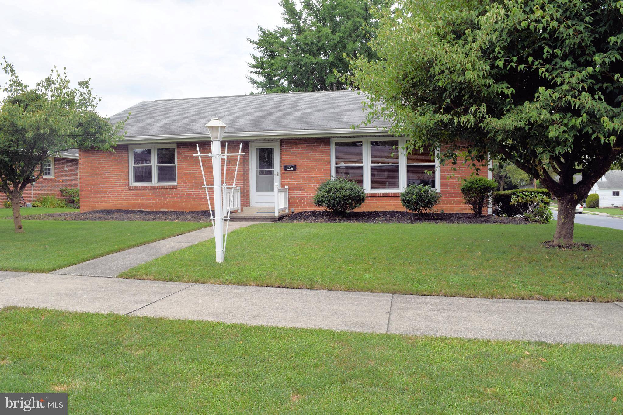 Palmyra, PA 17078,847 E MAPLE ST