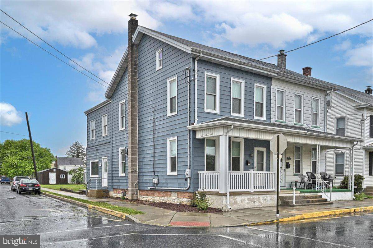 Myerstown, PA 17067,323 S BROAD ST