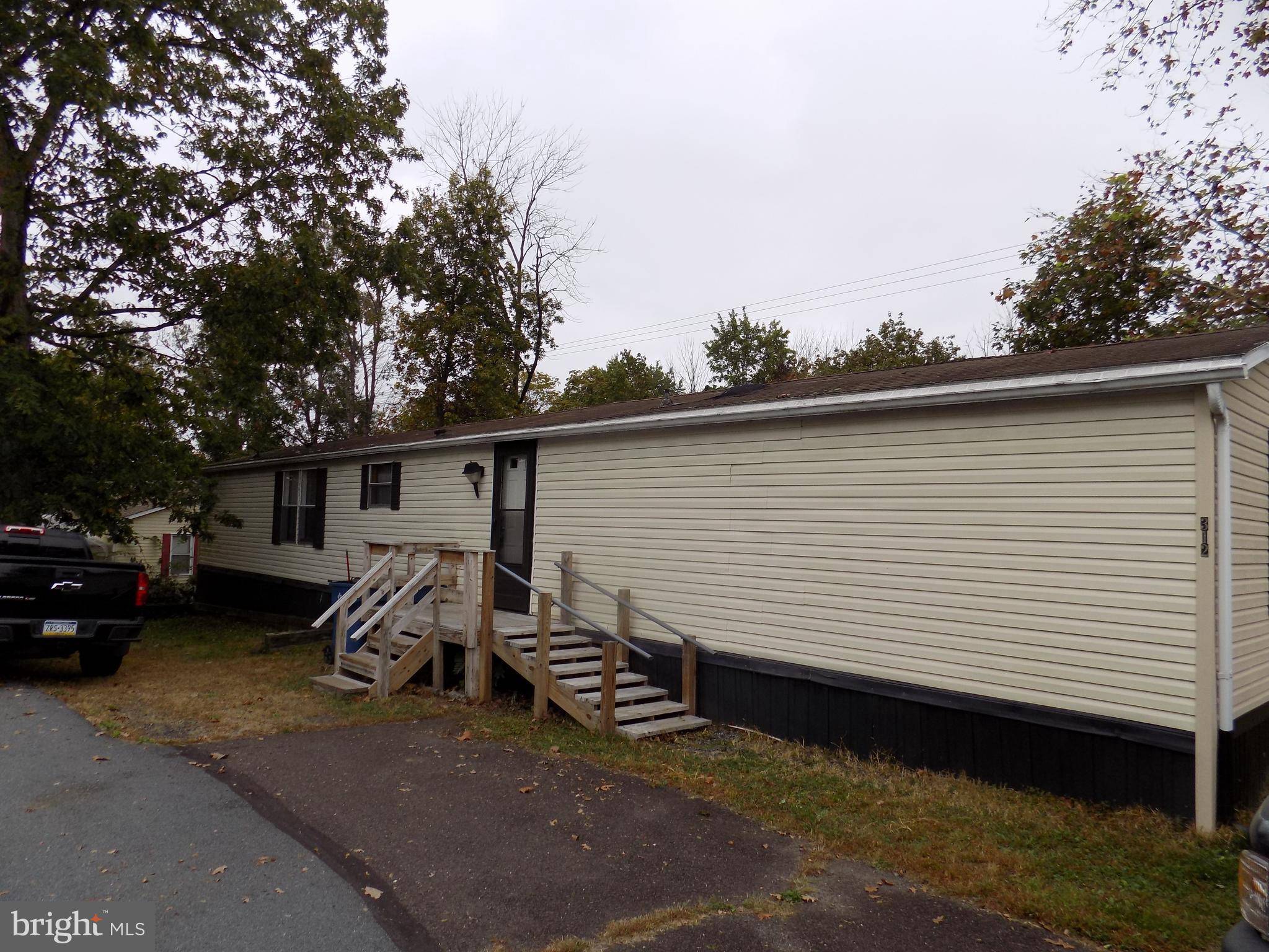 Green Lane, PA 18054,312 CEDAR DR