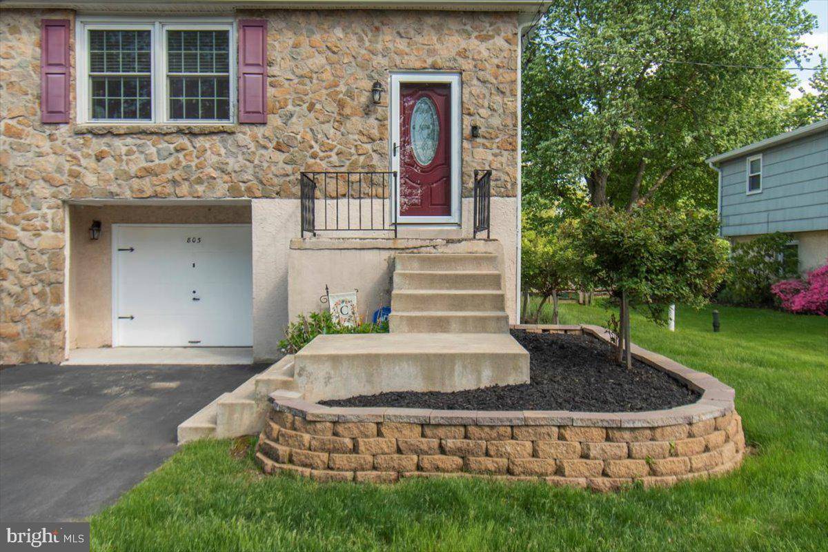 Lansdale, PA 19446,803 PENNBROOK AVE