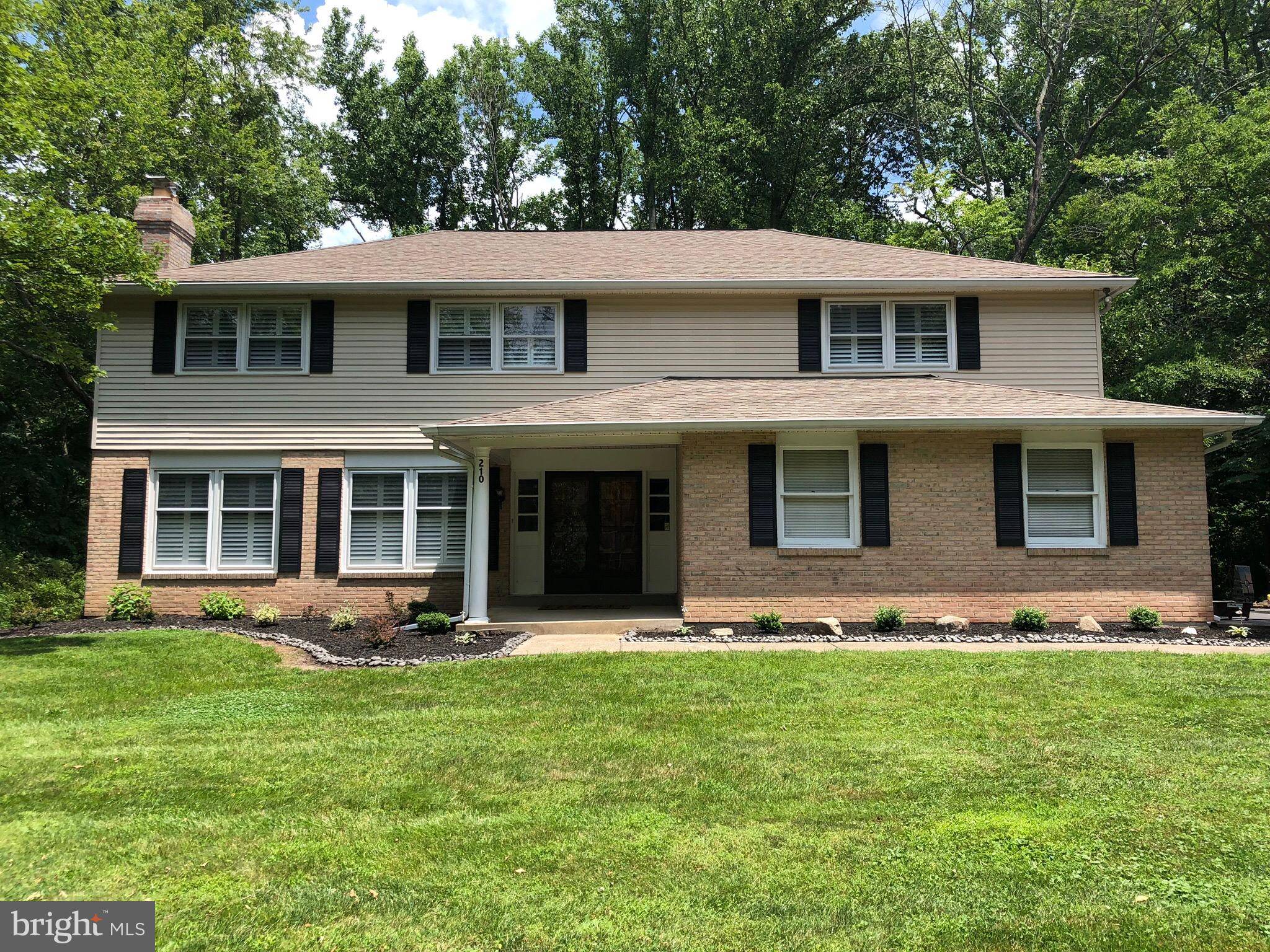 Ambler, PA 19002,210 CLOVER LN