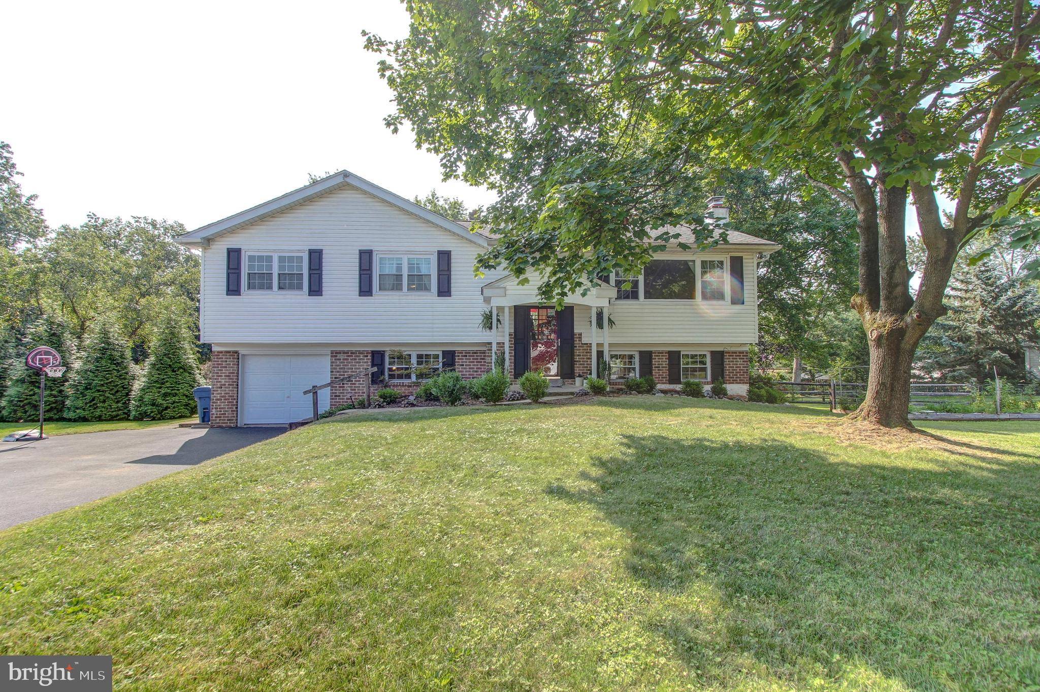 Hatfield, PA 19440,2243 BRIAR PATCH LN