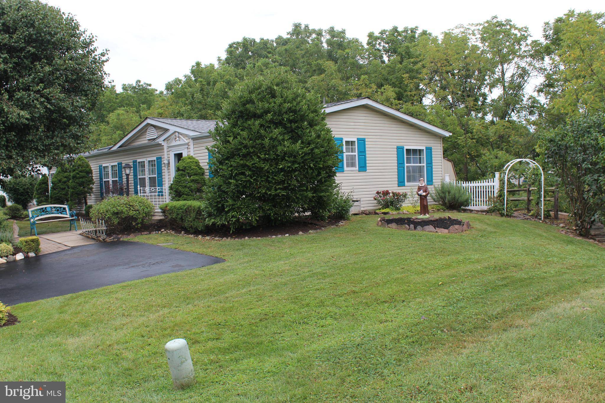 Harleysville, PA 19438,74 WOOD HOLLOW DR