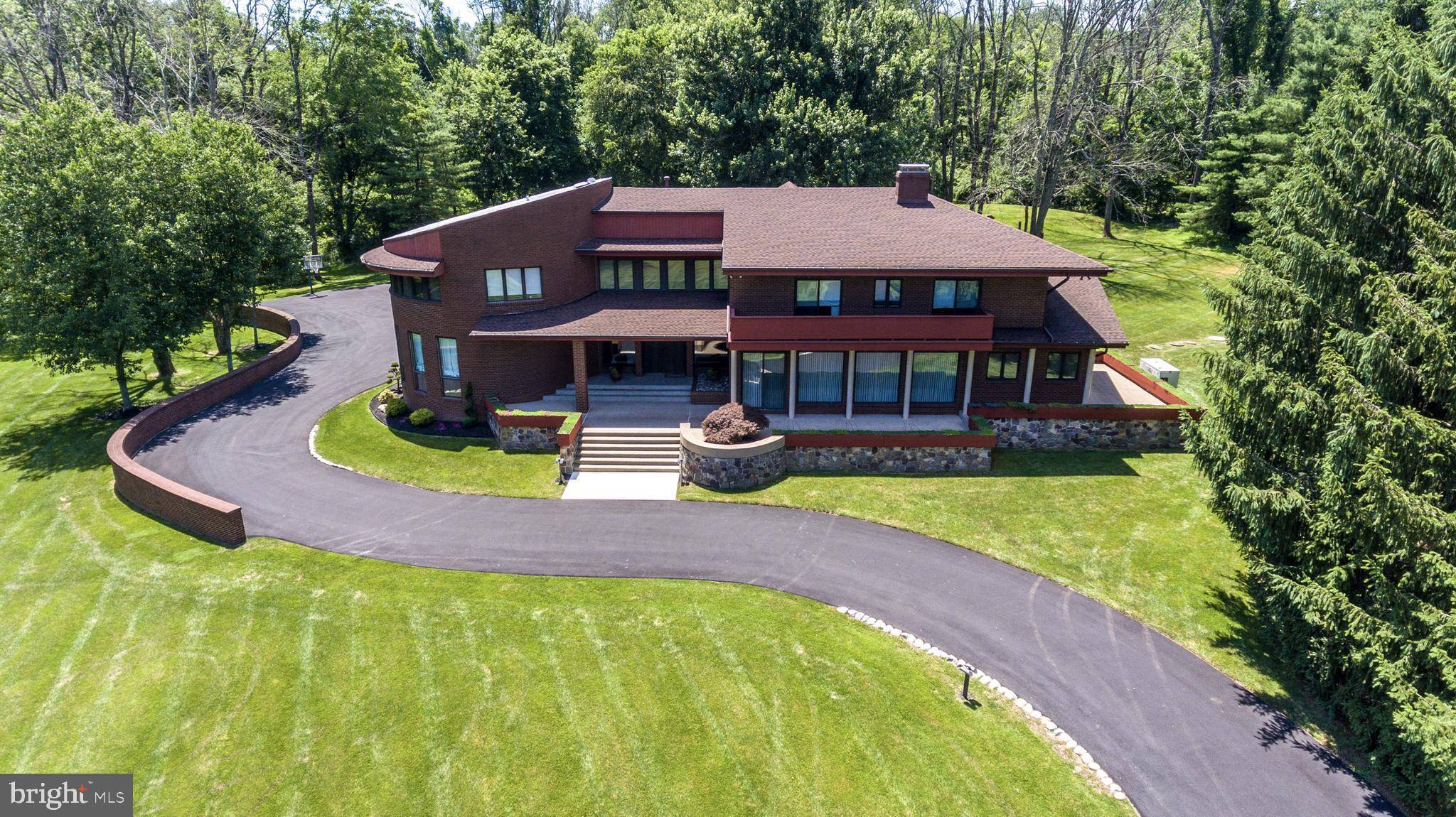 Blue Bell, PA 19422,790 LANTERN LN