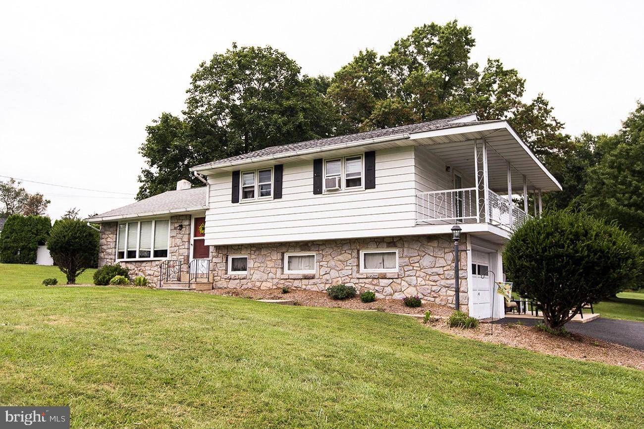 Pennsburg, PA 18073,1504 VIEW RD