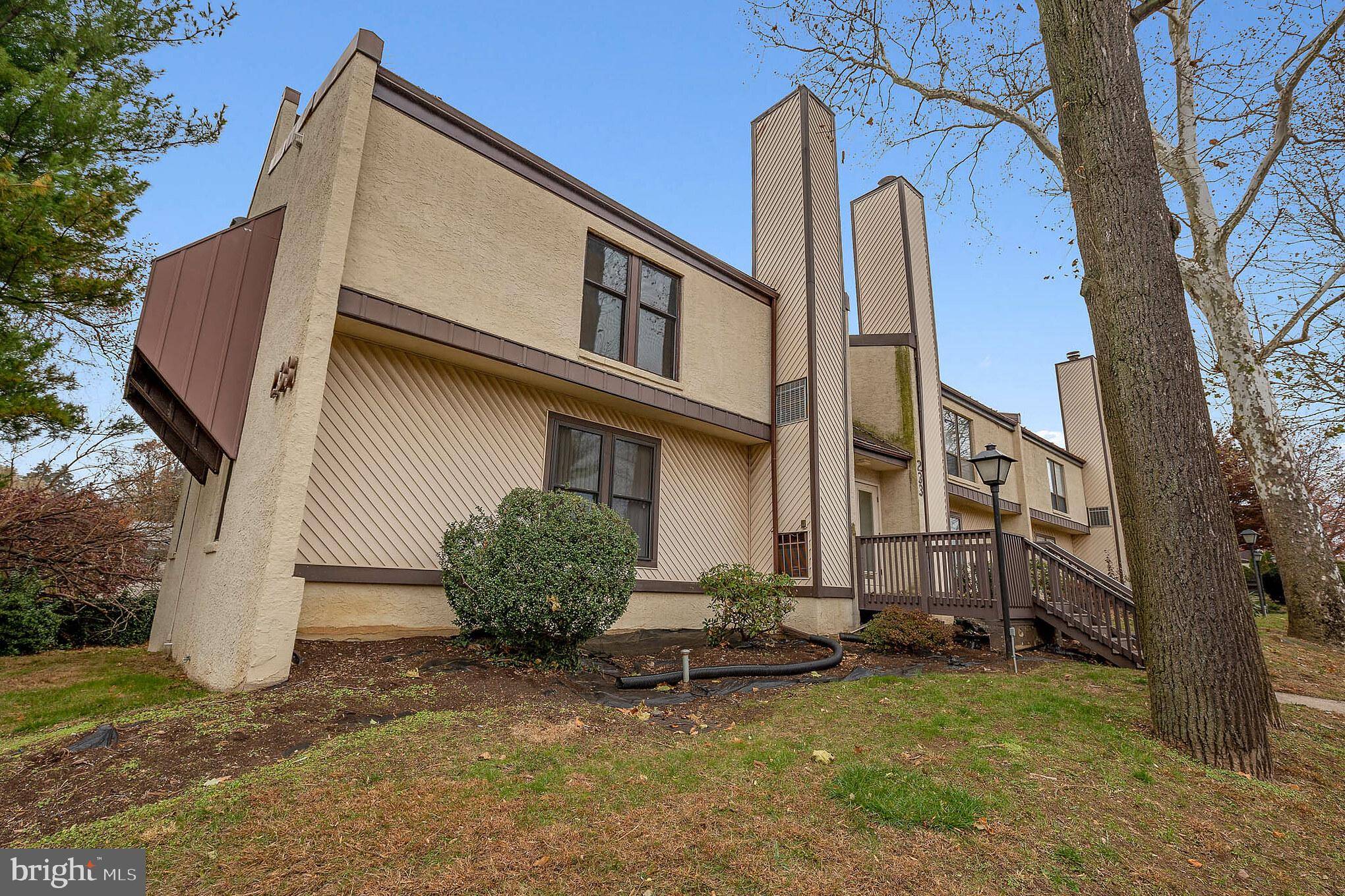 Elkins Park, PA 19027,233 TOWNSHIP LINE RD #1A