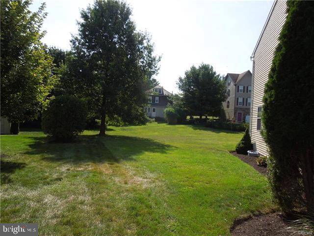 Hellertown, PA 18055,1607 ILONA DR