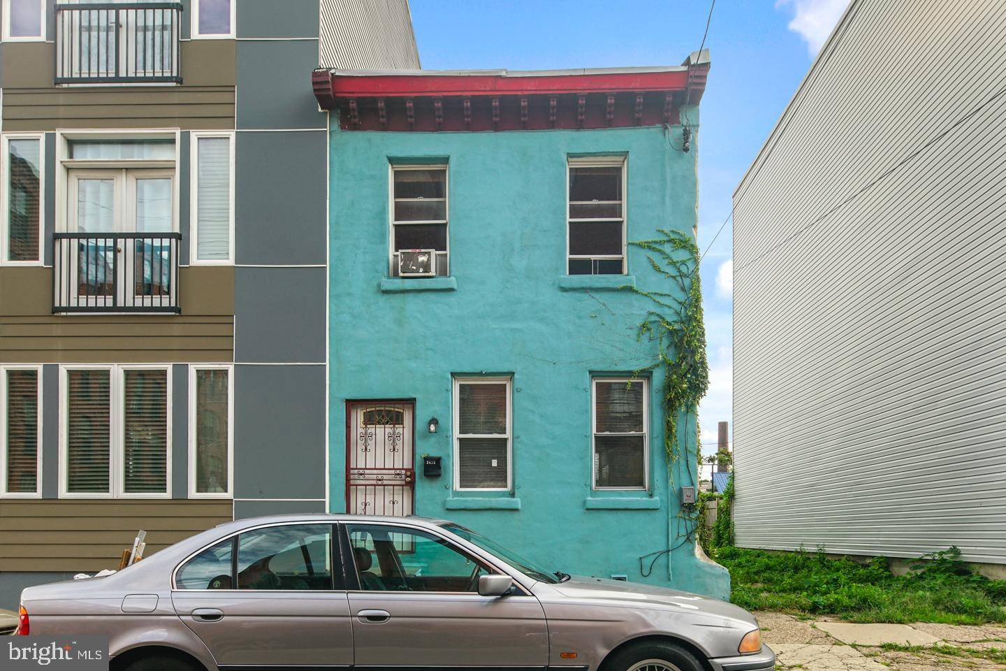 Philadelphia, PA 19125,2433 CORAL ST