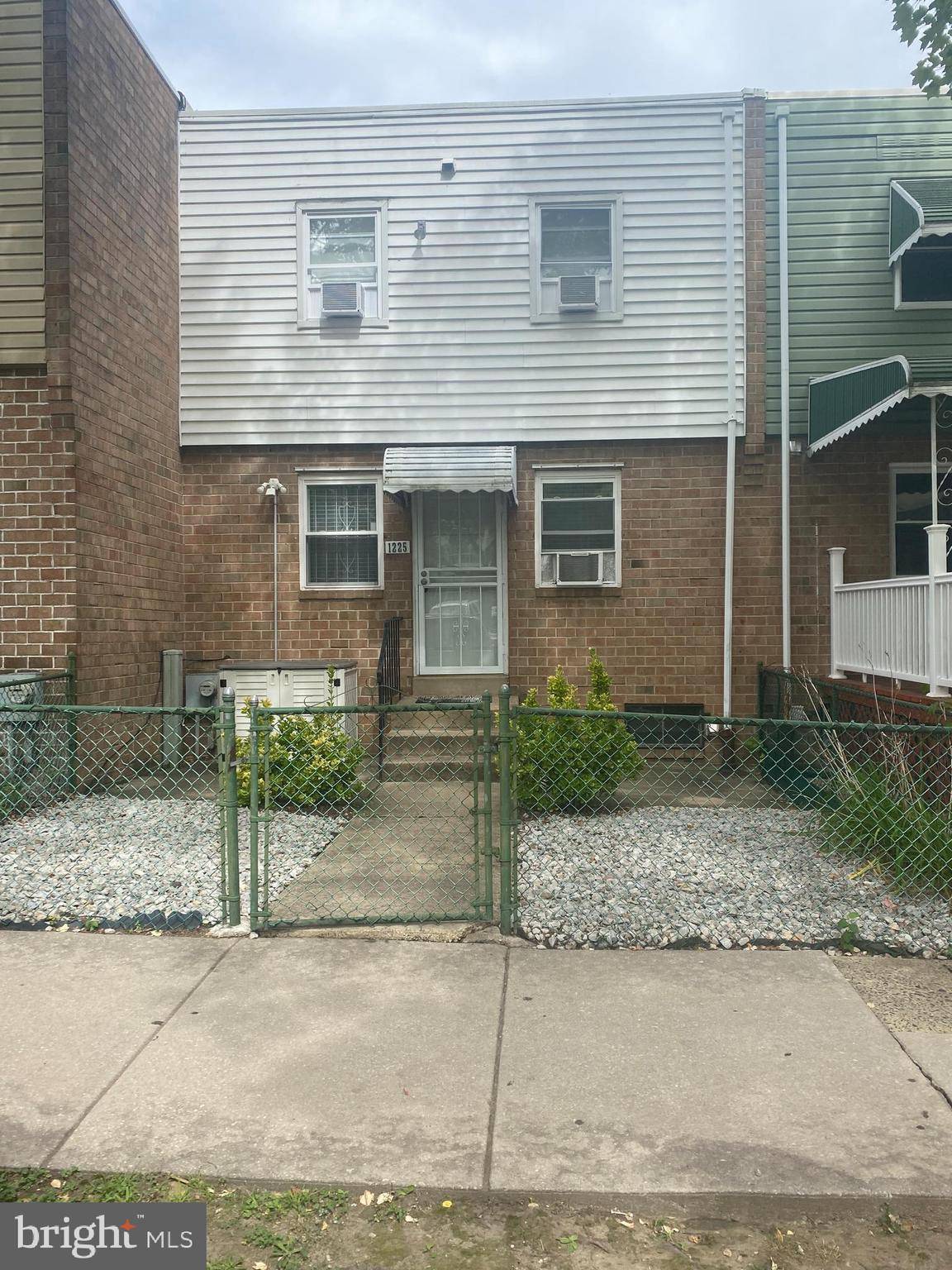 Philadelphia, PA 19122,1225 DIAMOND ST