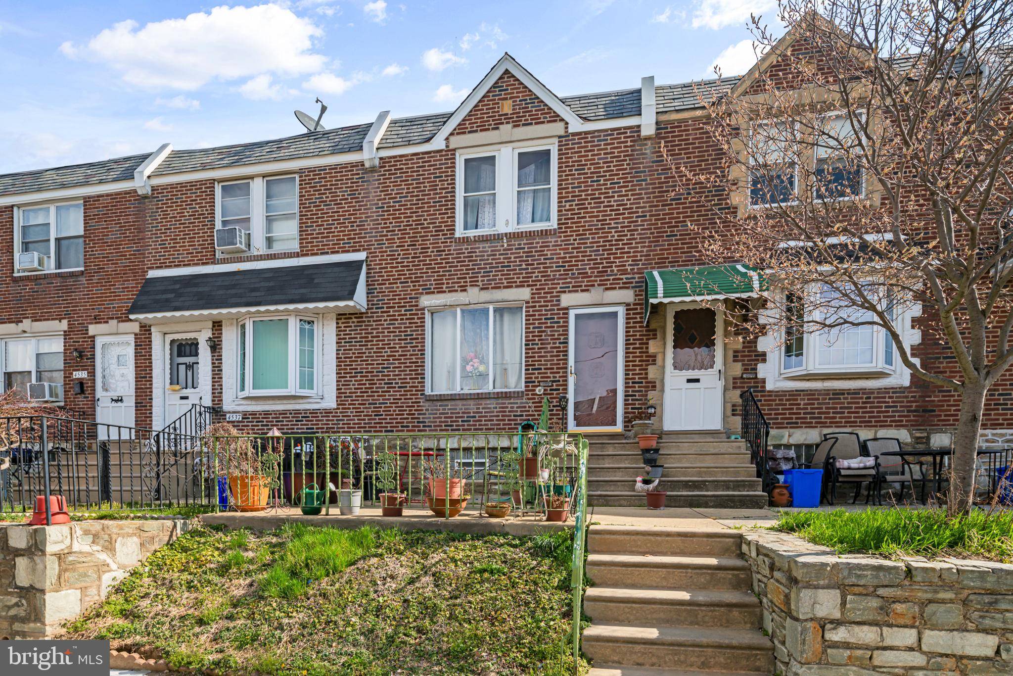 Philadelphia, PA 19136,4539 OAKMONT ST