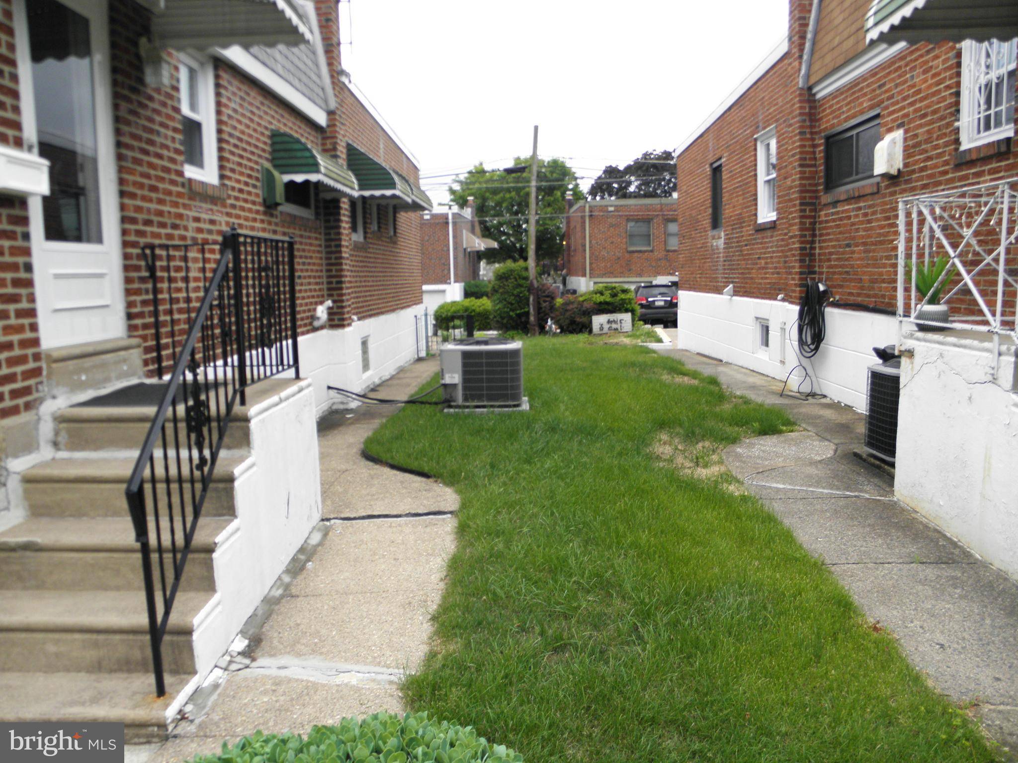 Philadelphia, PA 19152,8817 LISTER ST