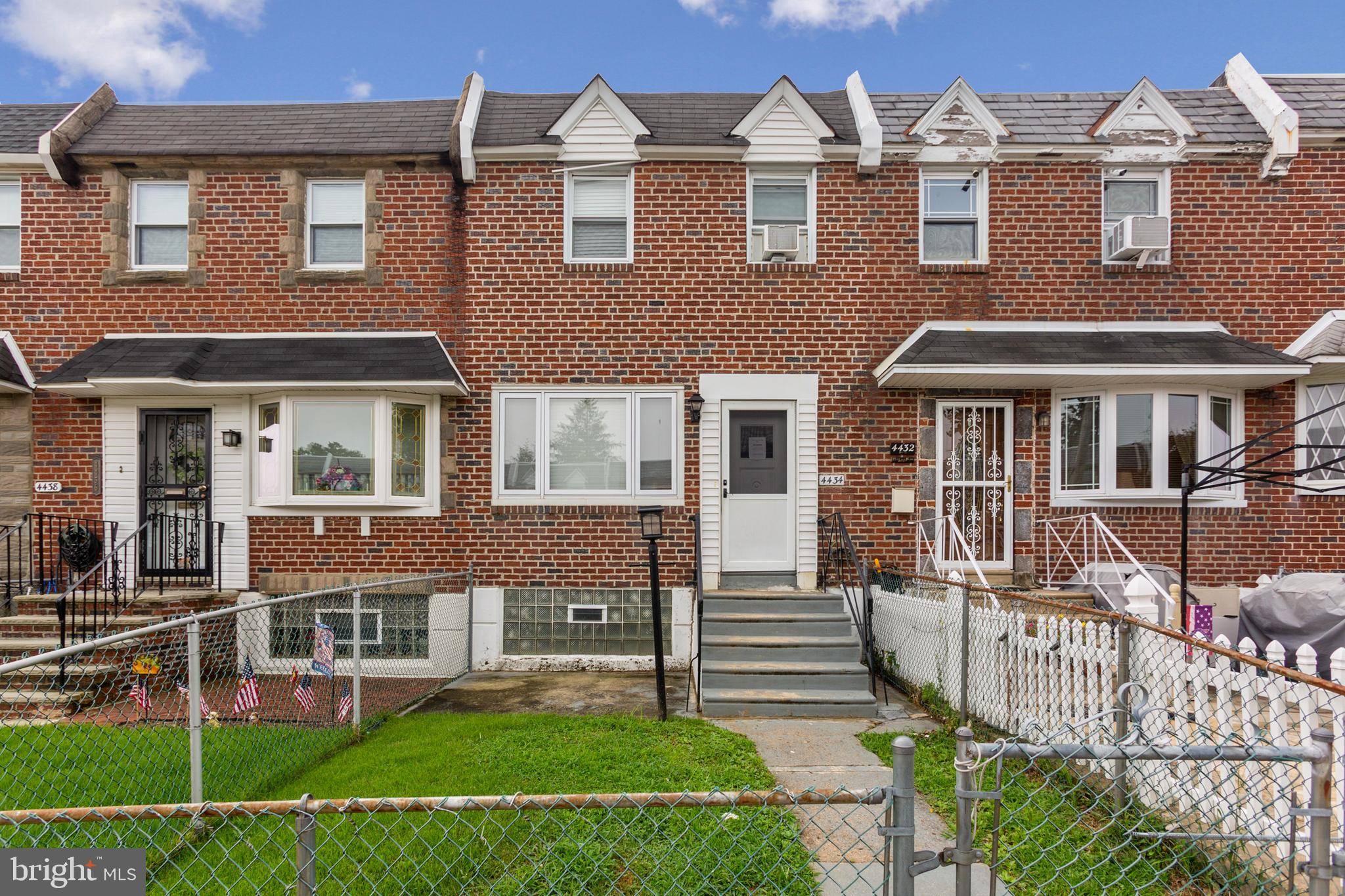 Philadelphia, PA 19136,4434 TOLBUT ST