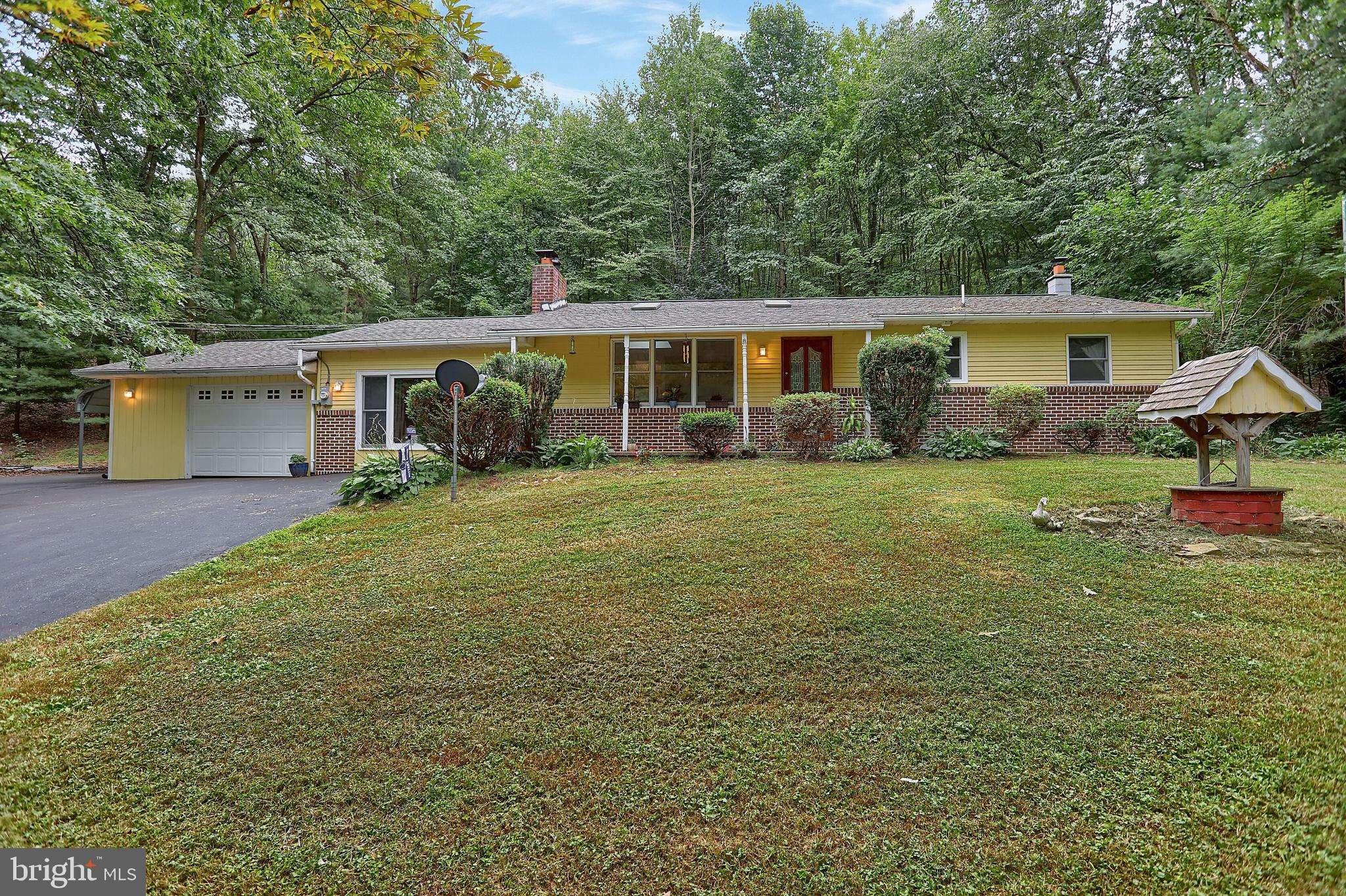 New Bloomfield, PA 17068,967 CLOUSER HOLLOW RD