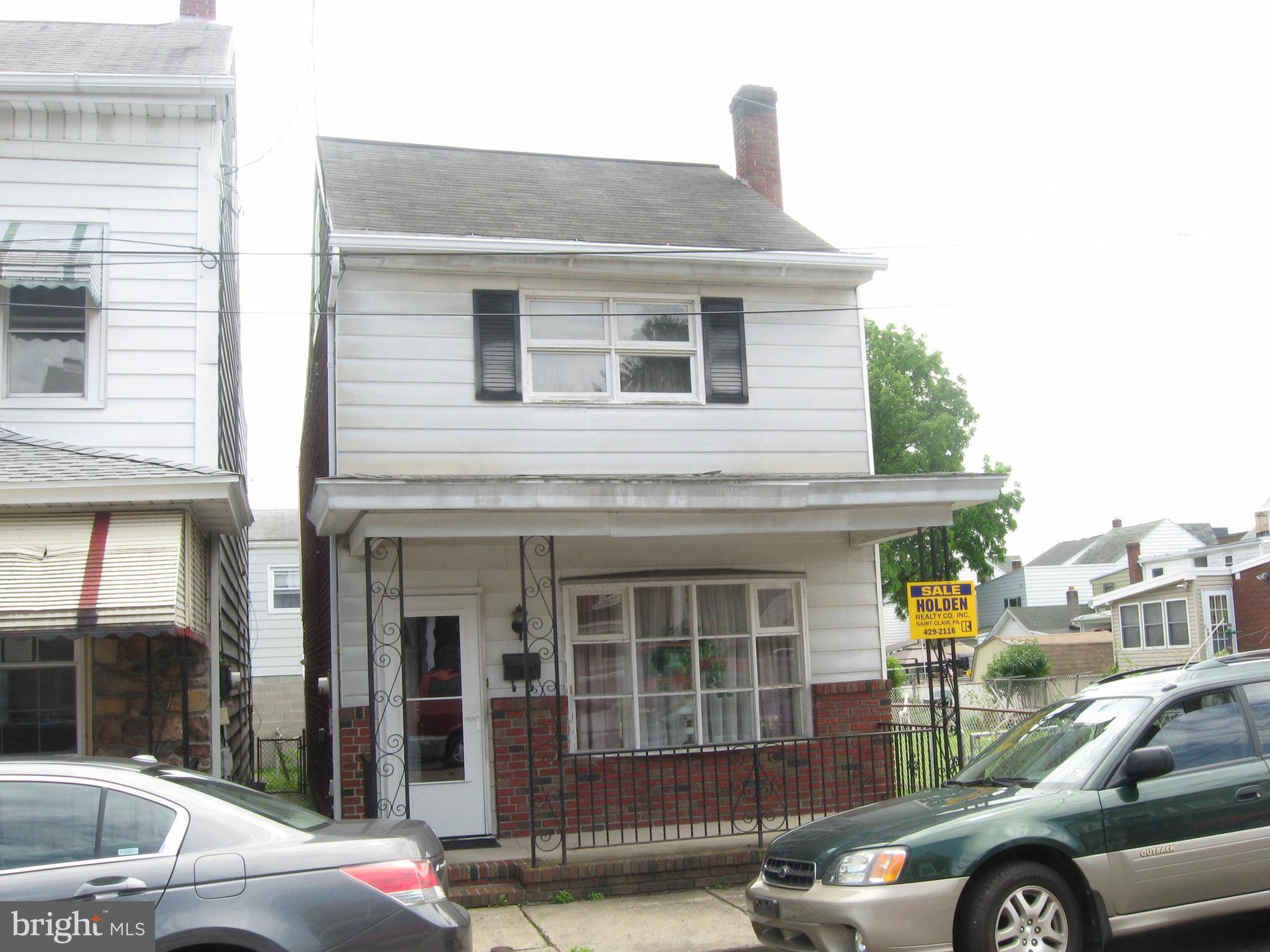 Saint Clair, PA 17970,318 E RAILROAD ST