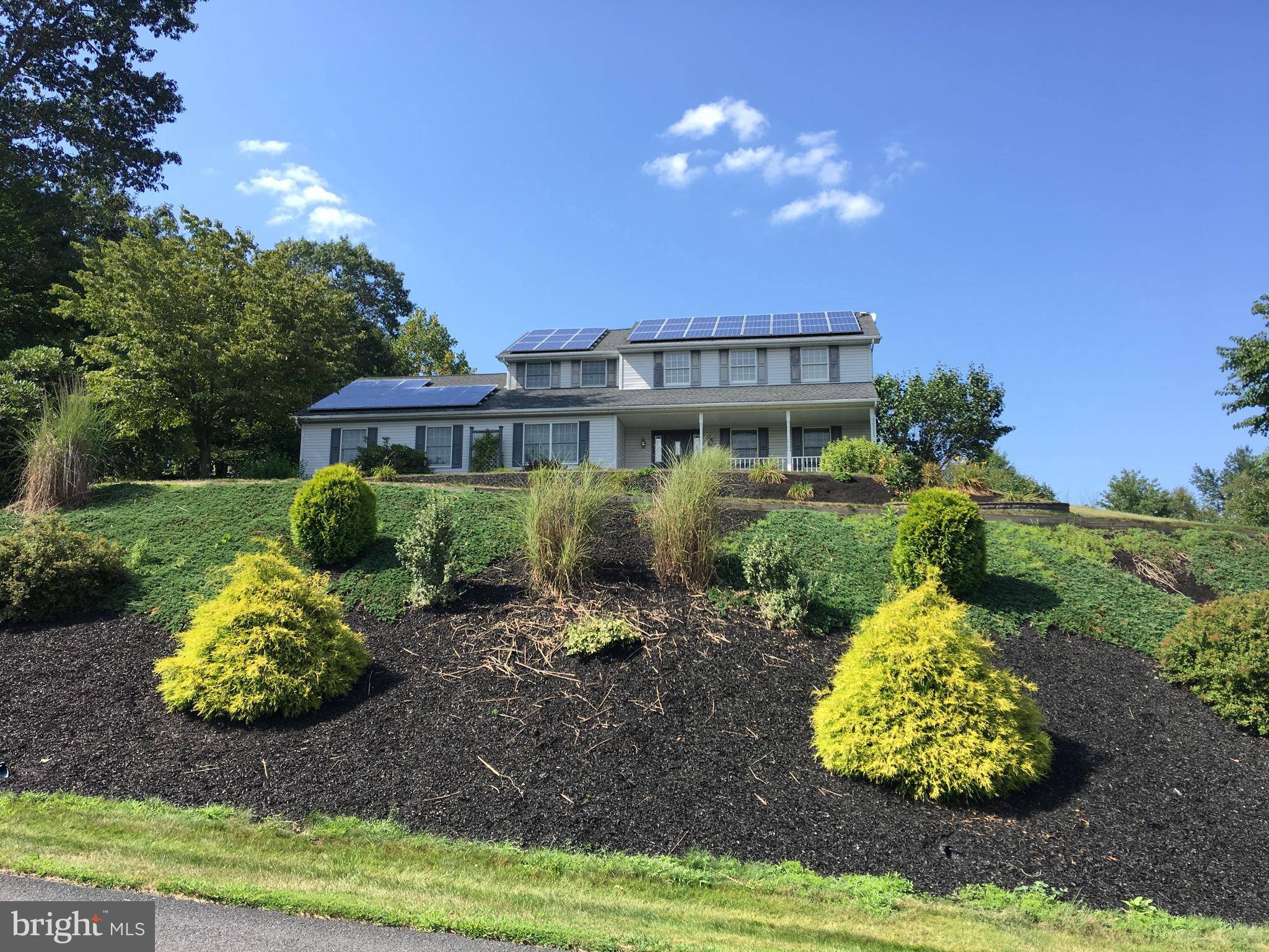 Pottsville, PA 17901,521 PARKMEADOW DR