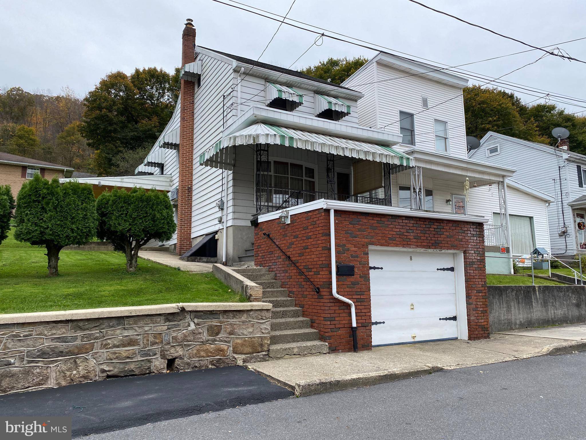 Pottsville, PA 17901,8 W SAVORY ST