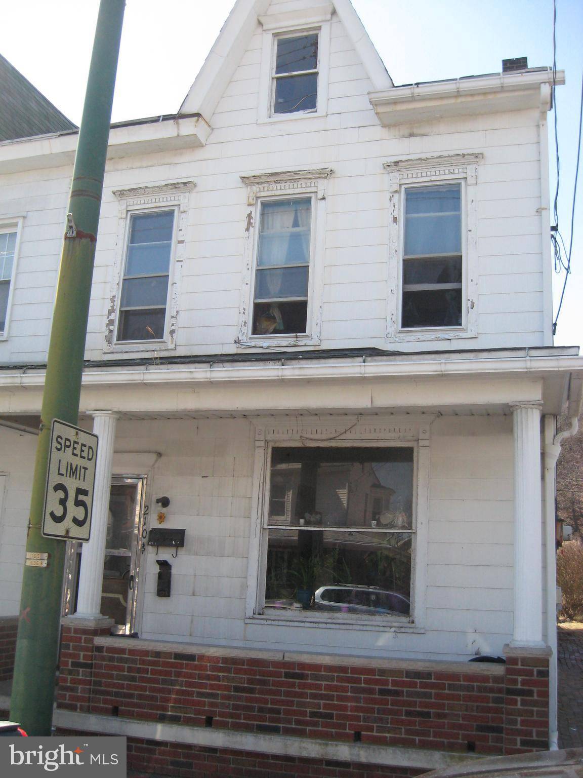 Saint Clair, PA 17970,210 N 2ND ST