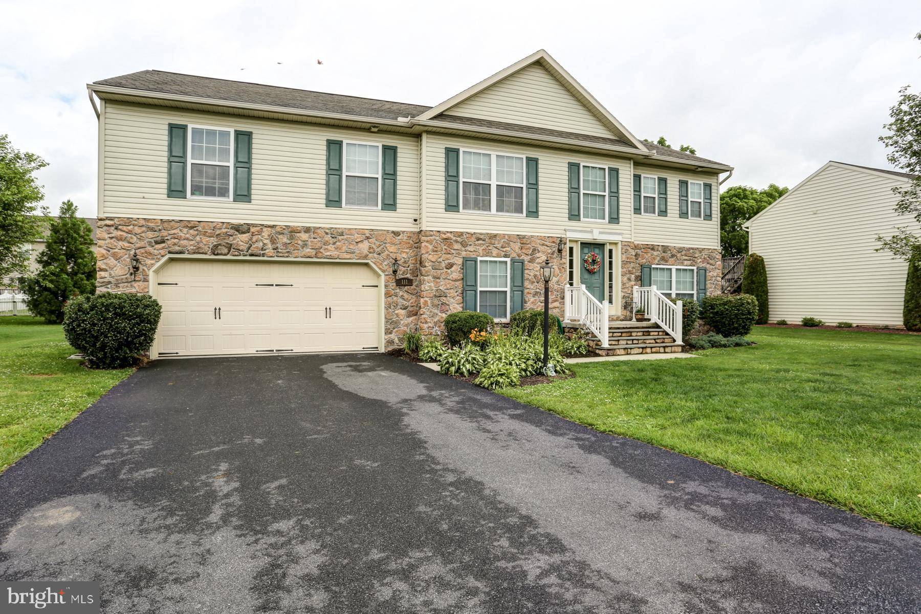 Dillsburg, PA 17019,111 HOLLOW LN