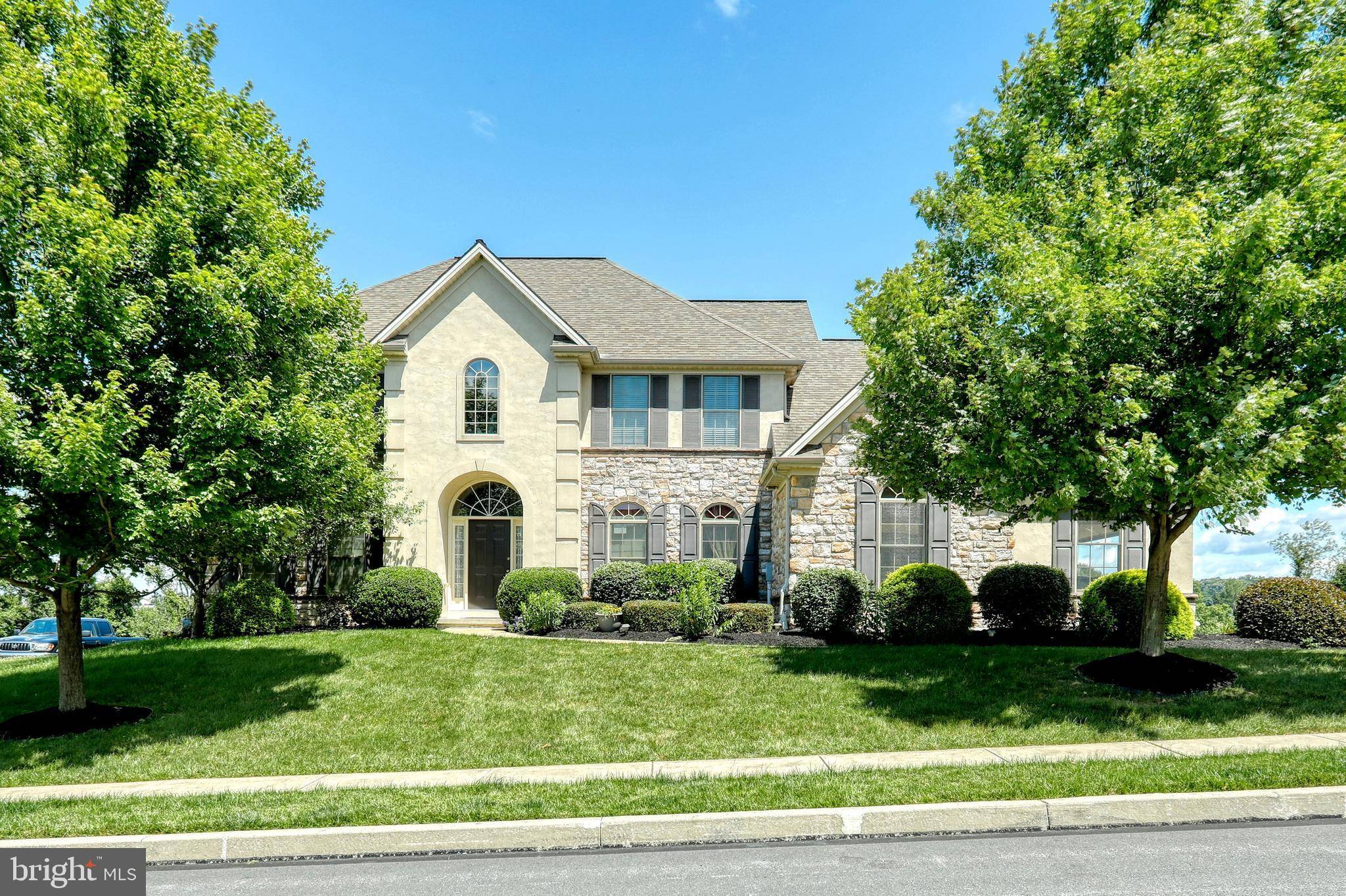 York, PA 17402,2754 MEADOW CROSS WAY