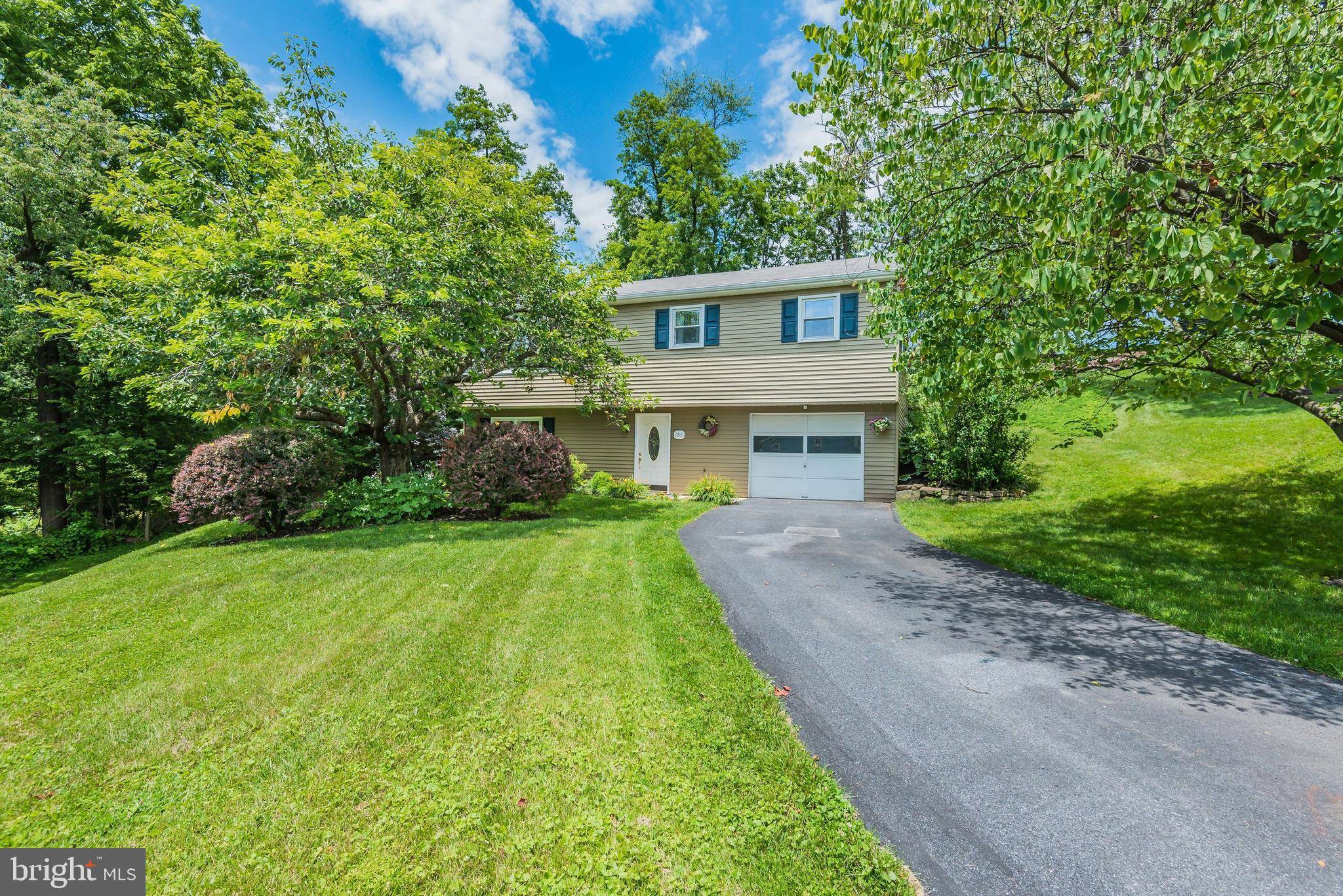 Etters, PA 17319,185 SUGAR MAPLE DR