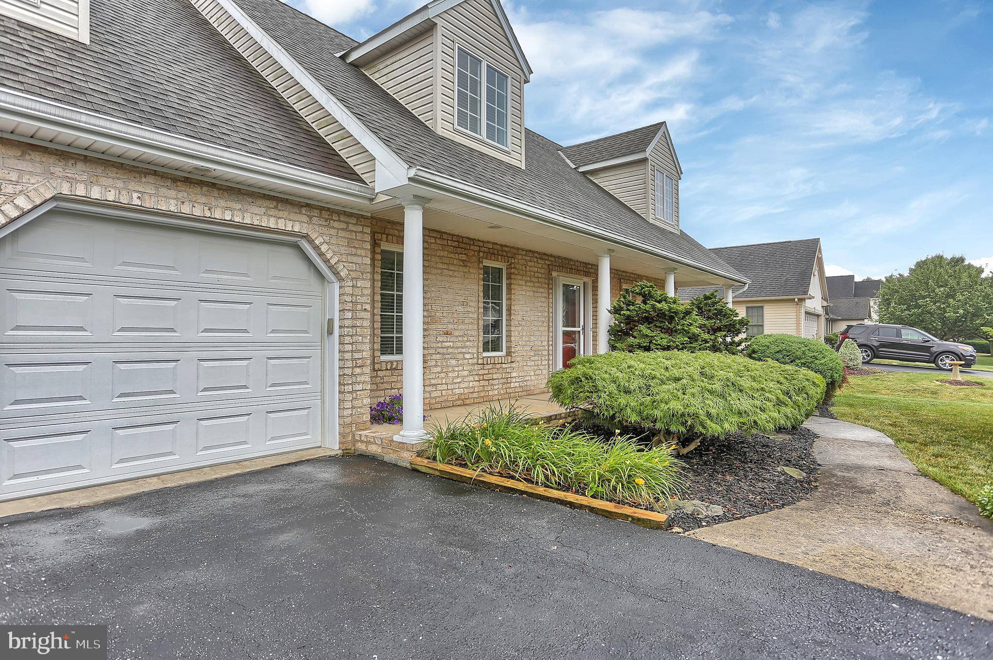 Seven Valleys, PA 17360,6 NESS CT