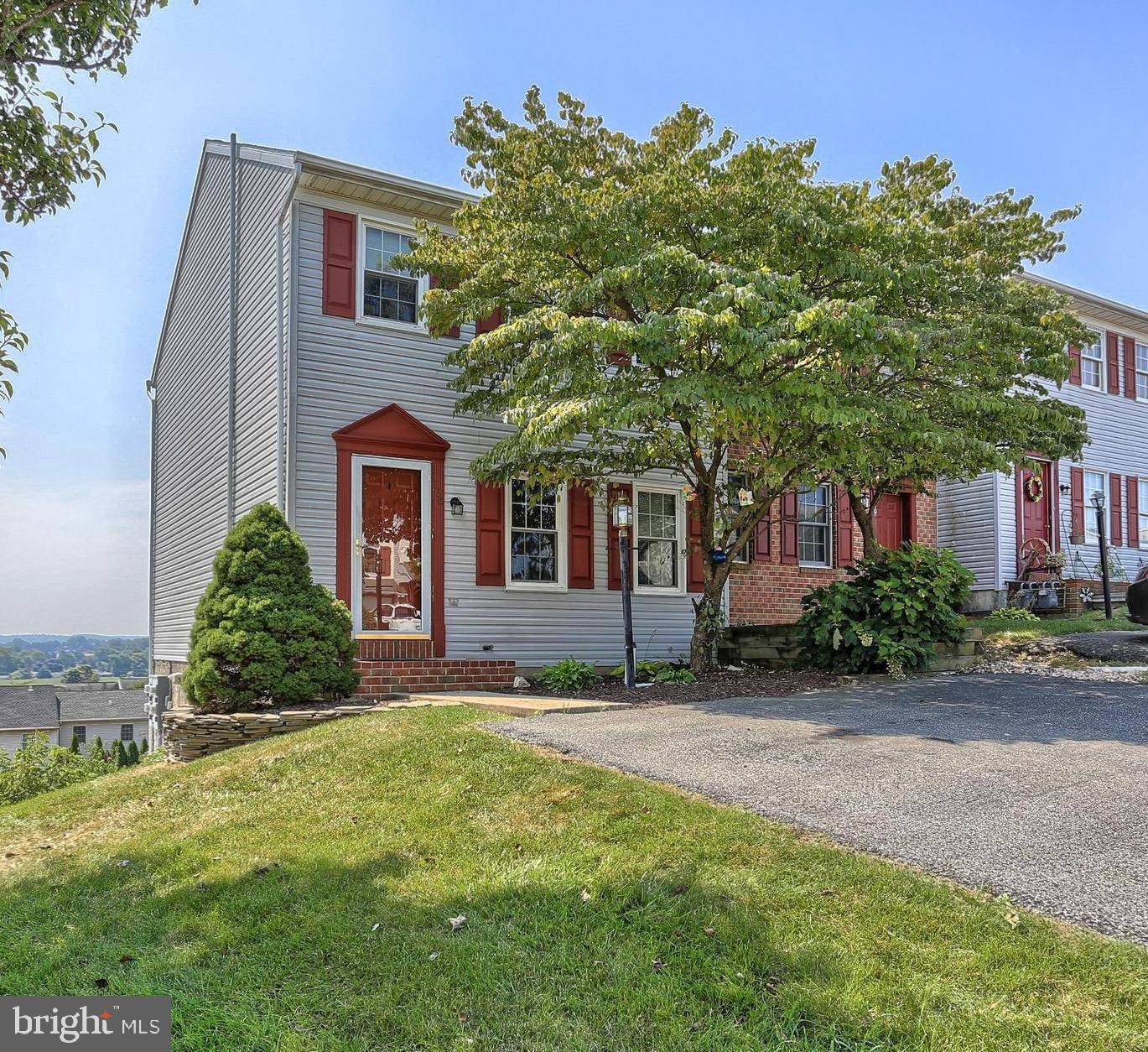 York, PA 17404,190 ROBIN HILL CIR