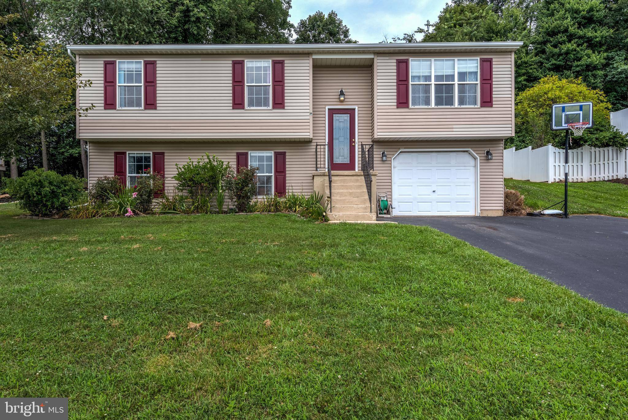 Red Lion, PA 17356,160 OVERVIEW CIR E