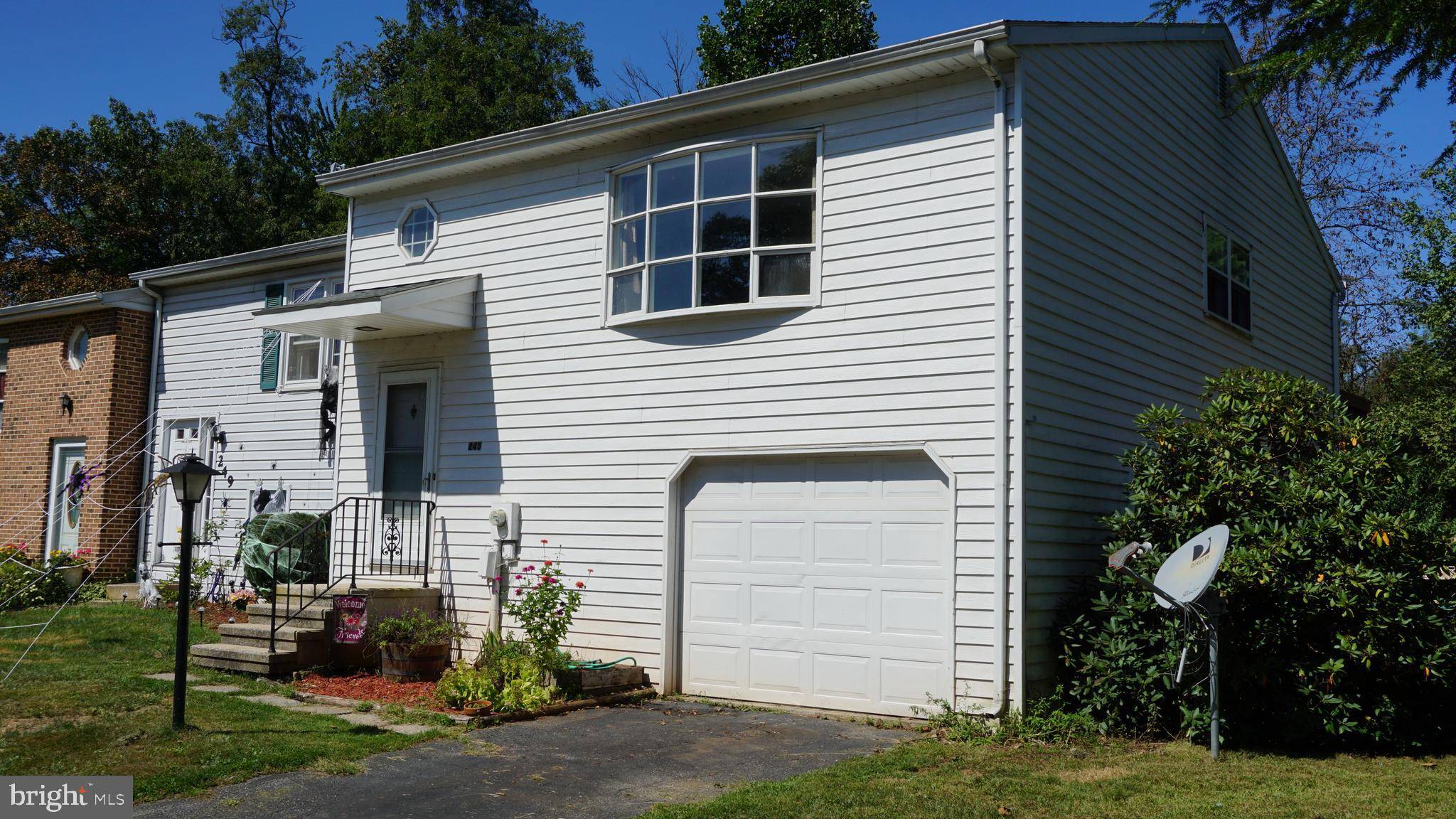 Etters, PA 17319,245 JUNIPER DR