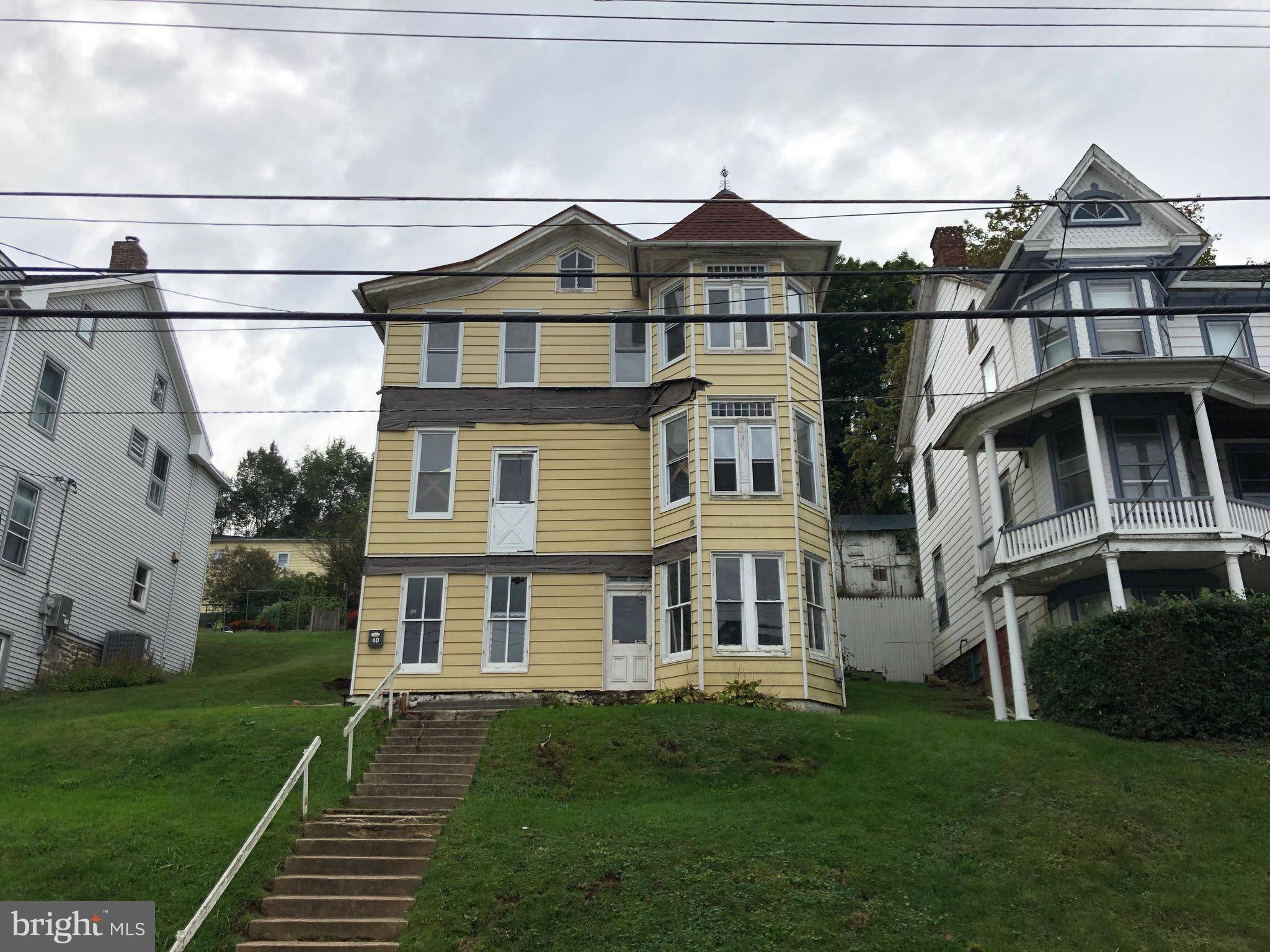 Glen Rock, PA 17327,40 HANOVER ST