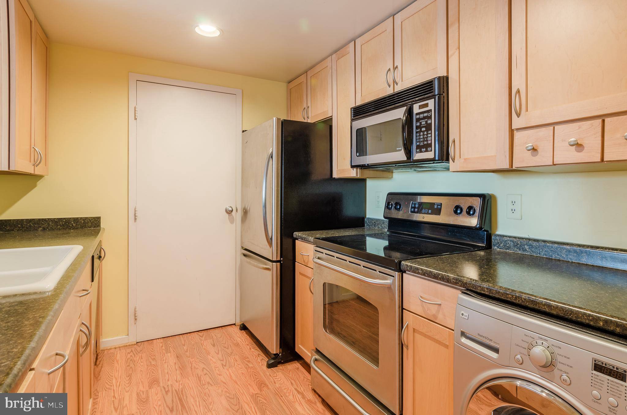 Arlington, VA 22209,1530 KEY BLVD #1205