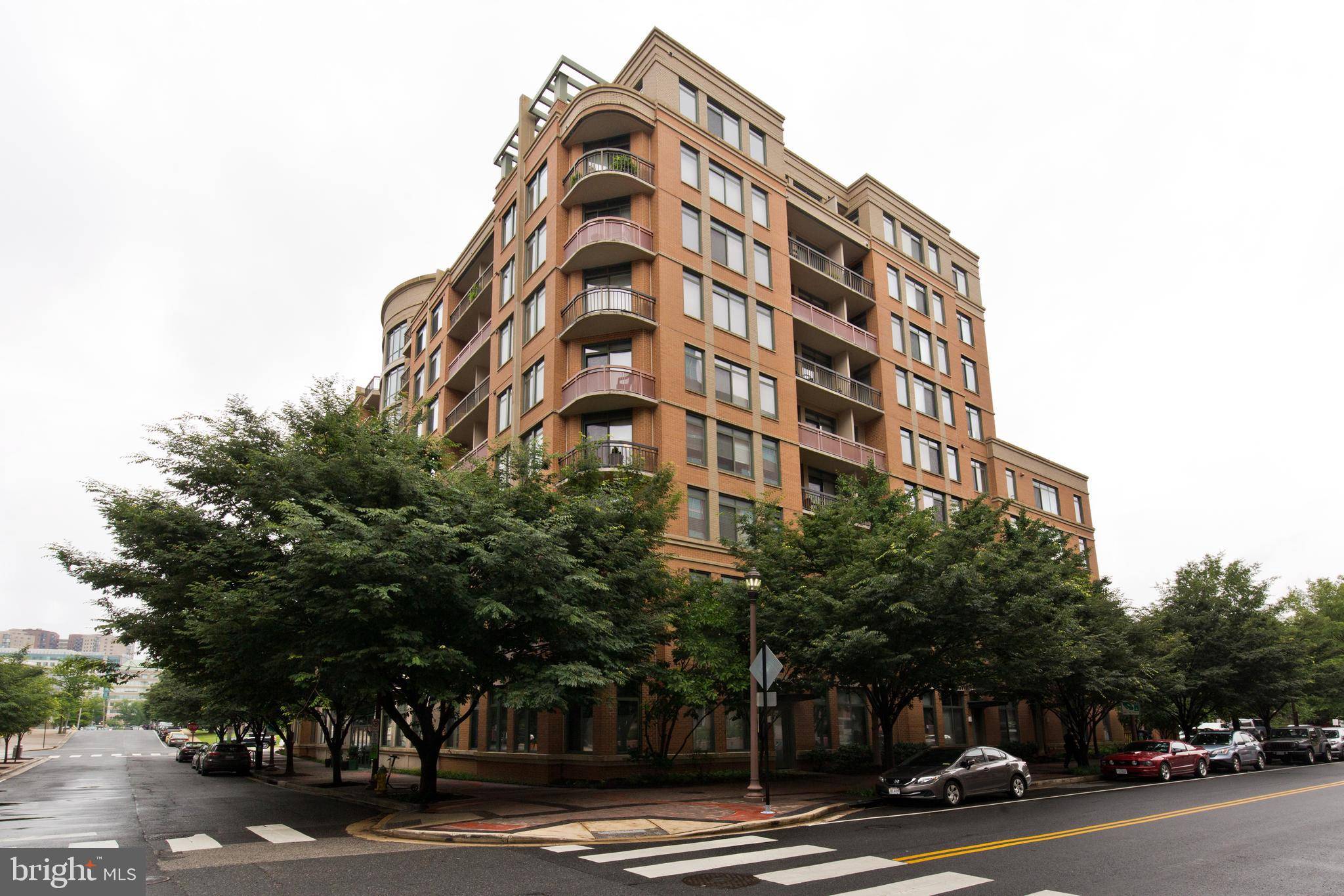 Arlington, VA 22201,3625 10TH ST N #402