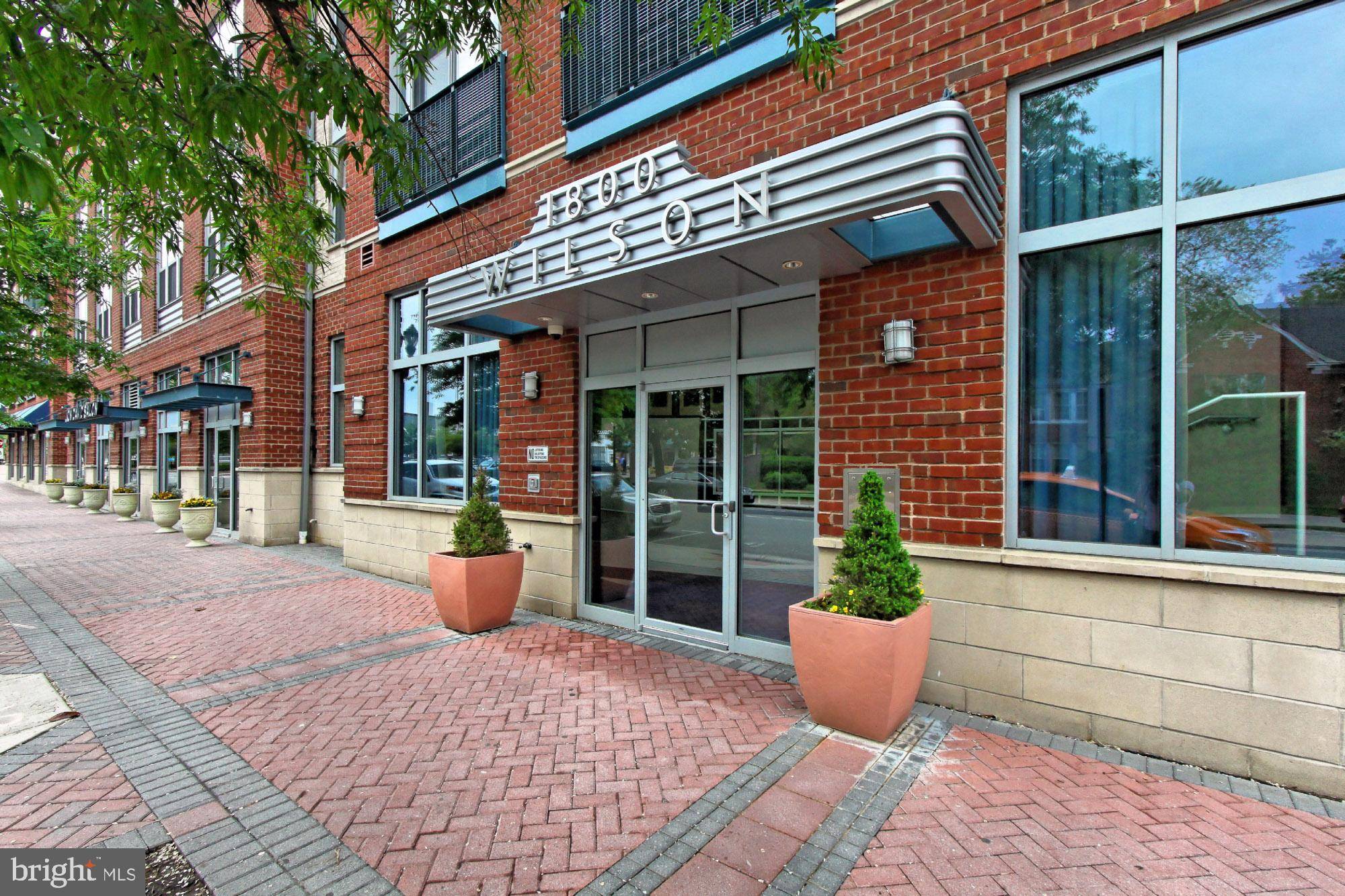 Arlington, VA 22201,1800 WILSON BLVD #348