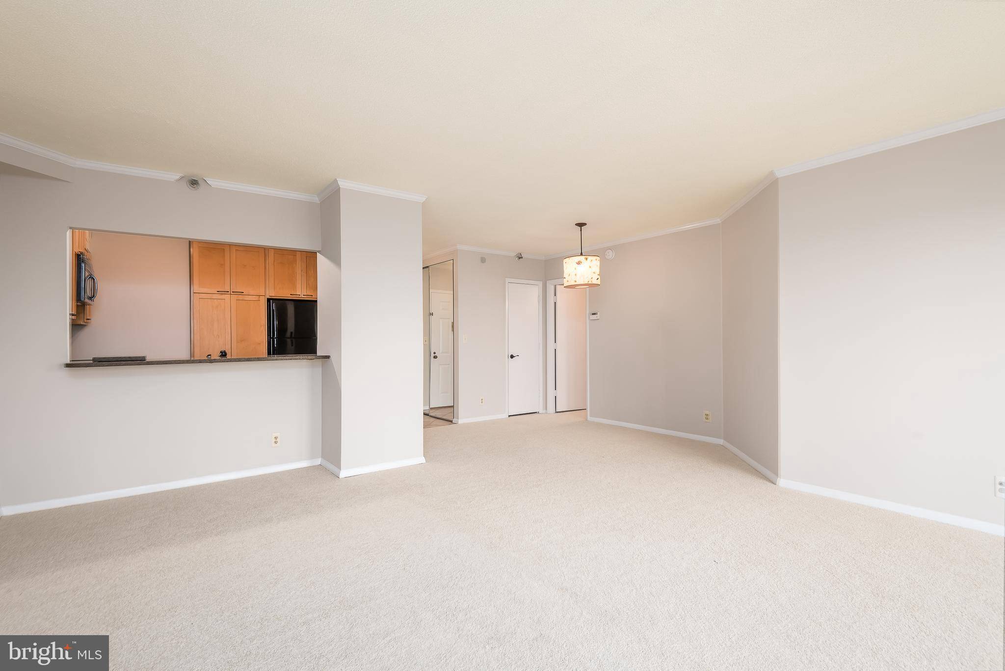 Arlington, VA 22203,900 N STAFFORD ST #2011