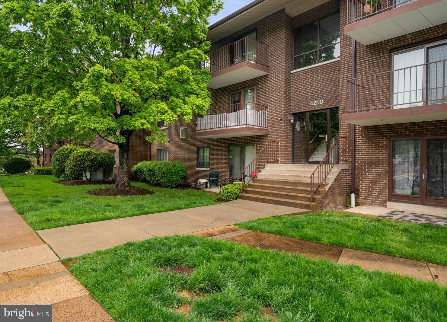 Alexandria, VA 22312,6260 EDSALL RD #404