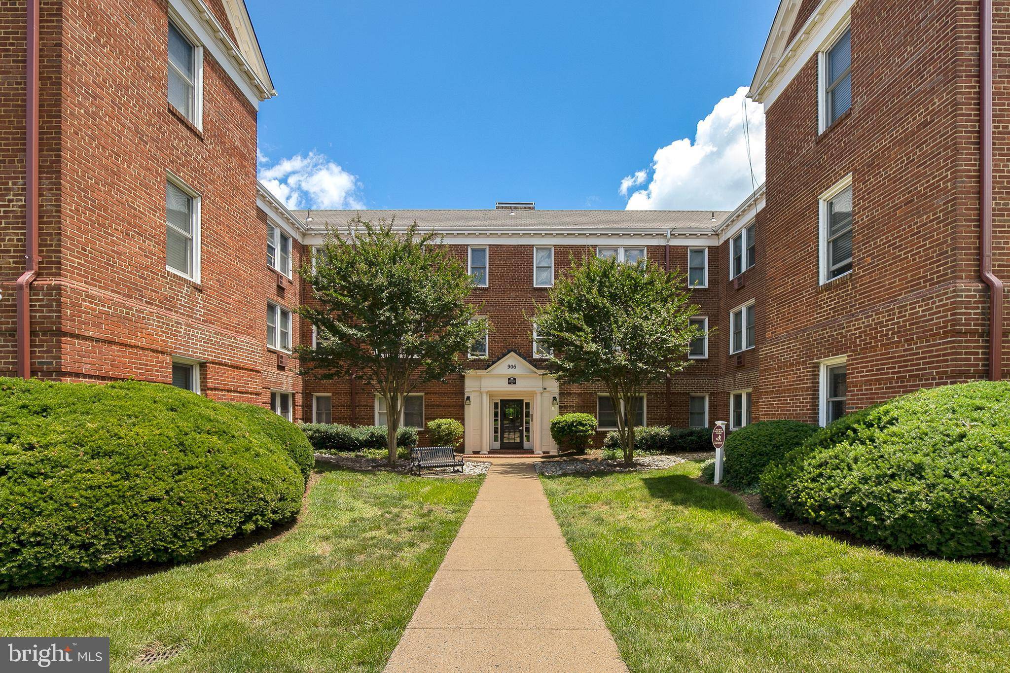 Alexandria, VA 22314,906 S WASHINGTON ST #209